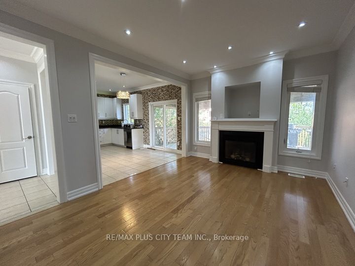 59 Trish Drive, Richmond Hill 4