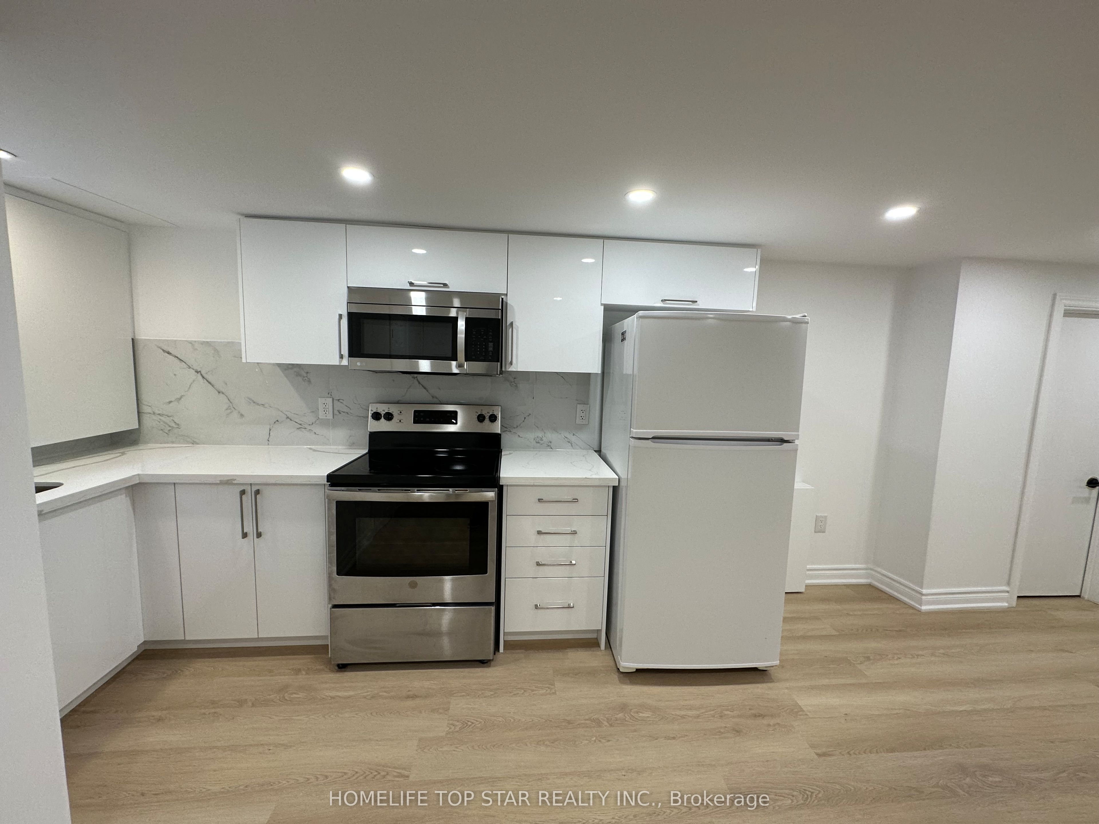Unit Basement - 38 Cartier Crescent, Richmond Hill 4