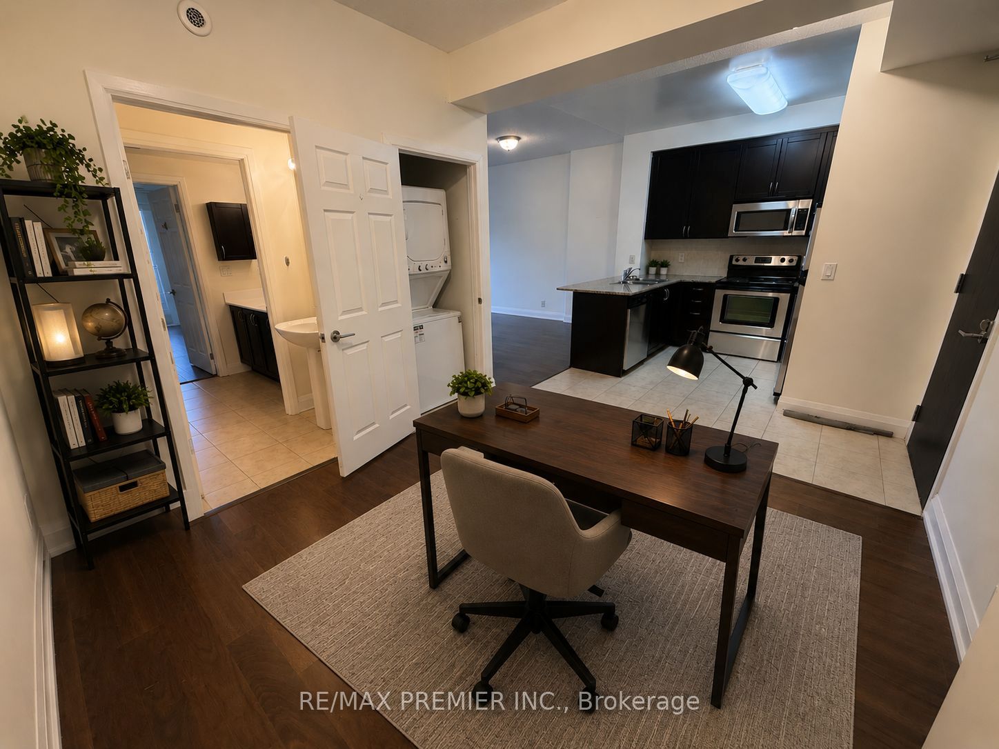Unit 406 - 83 Woodbridge Avenue, Vaughan 3