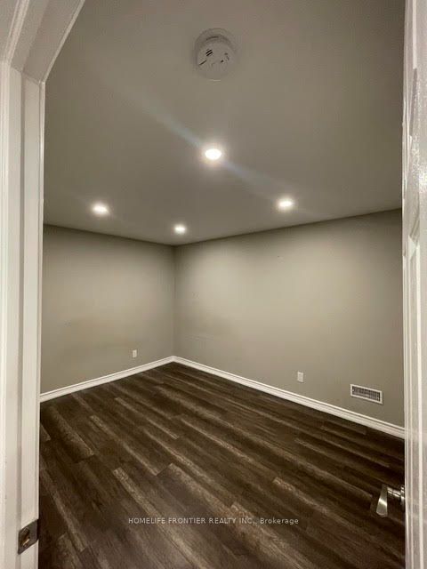Unit Basement - 1 Kennedy Boulevard, New Tecumseth 3
