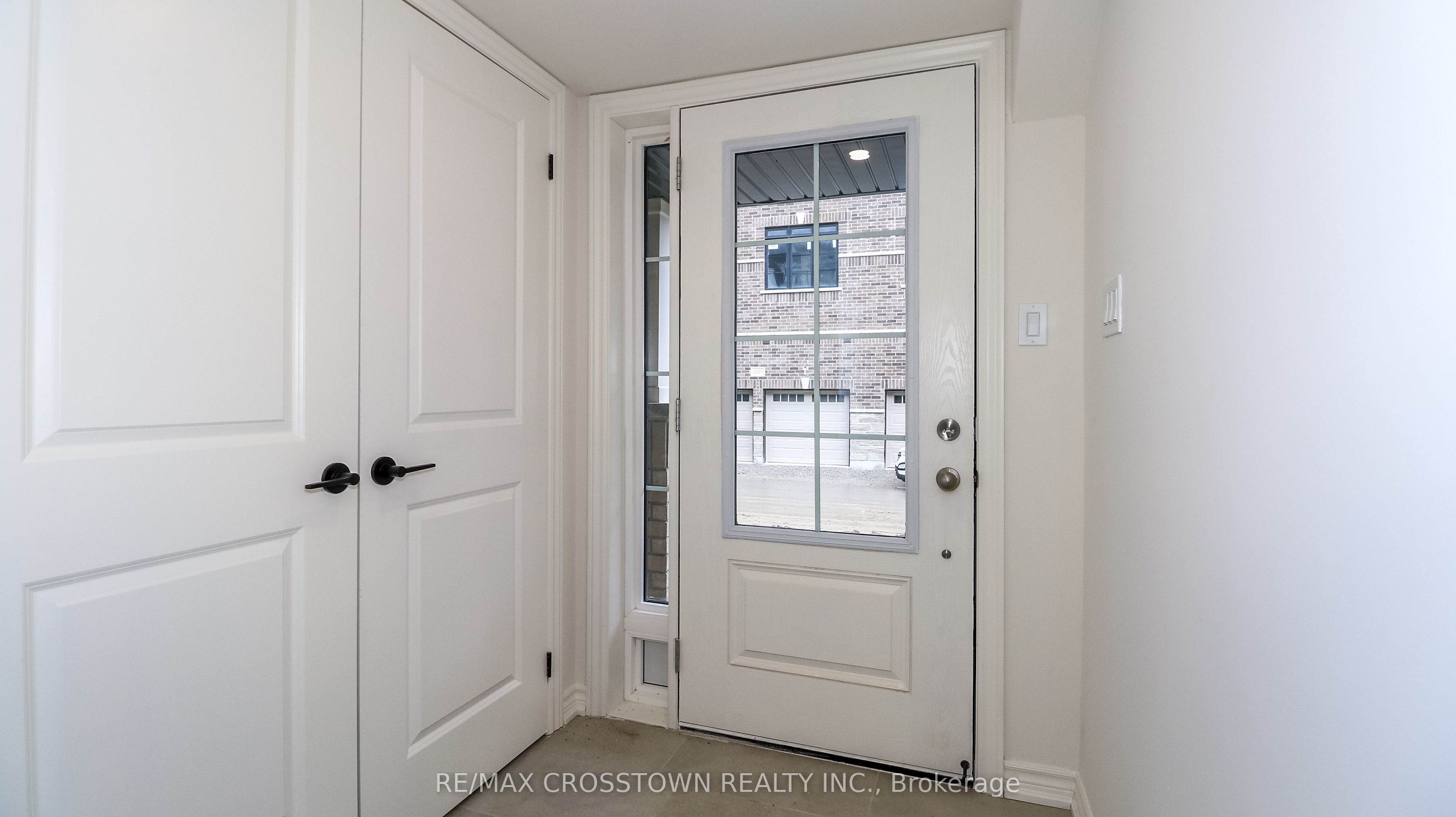 Unit 31 - 1987 Matteer Court, Innisfil 3