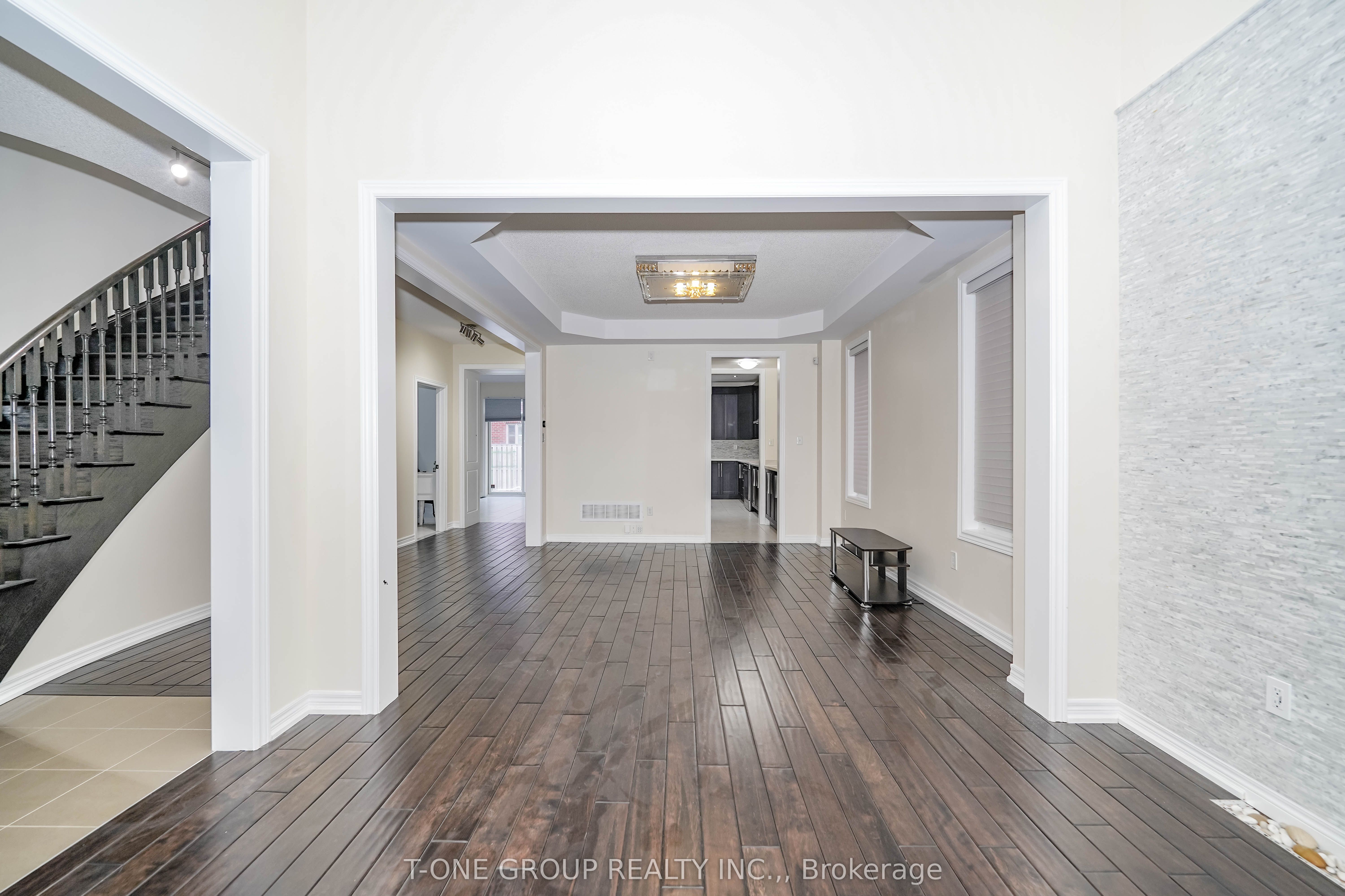 3 Chokecherry Crescent, Markham 5