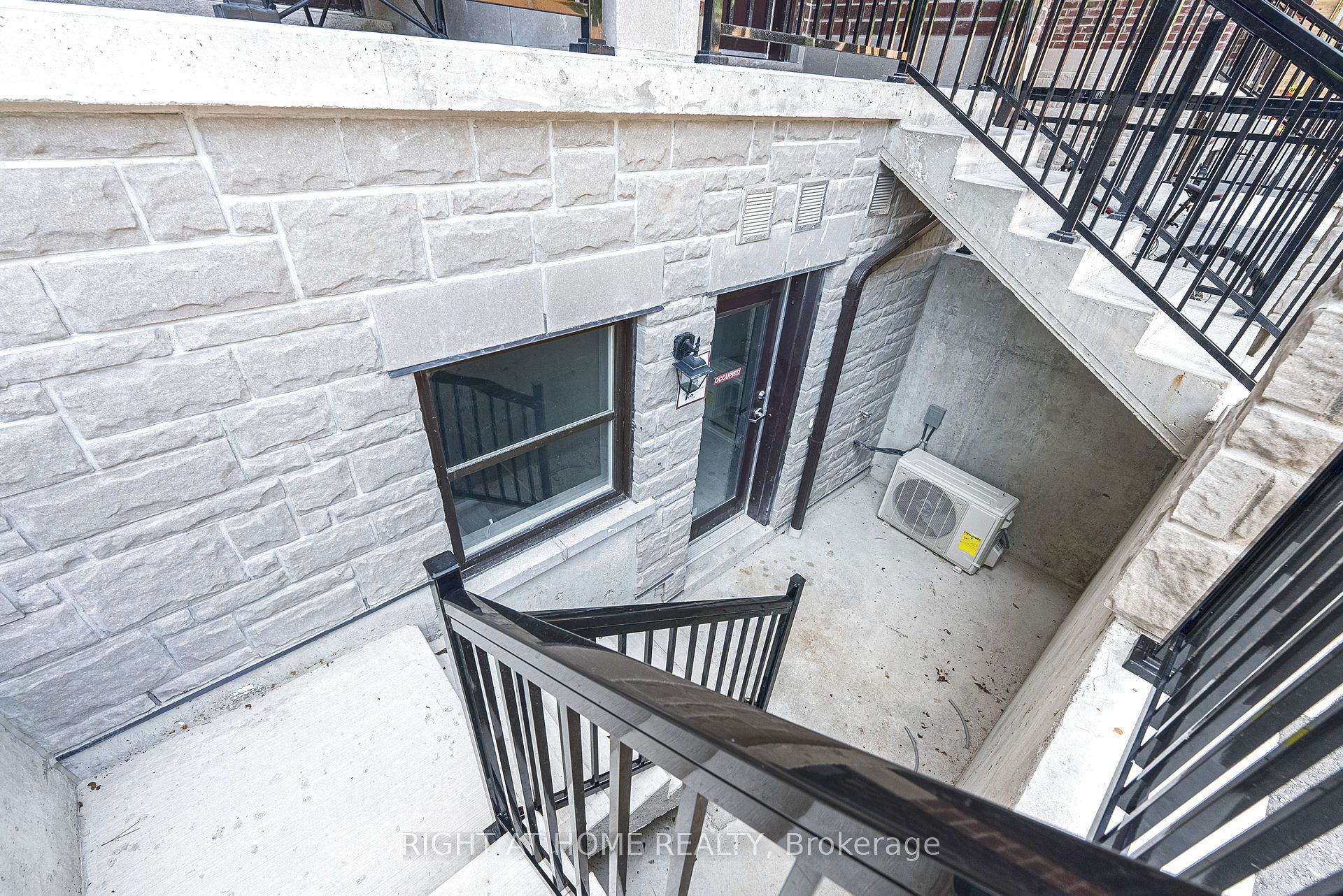 Unit 102 - 15100 Yonge Street, Aurora 3