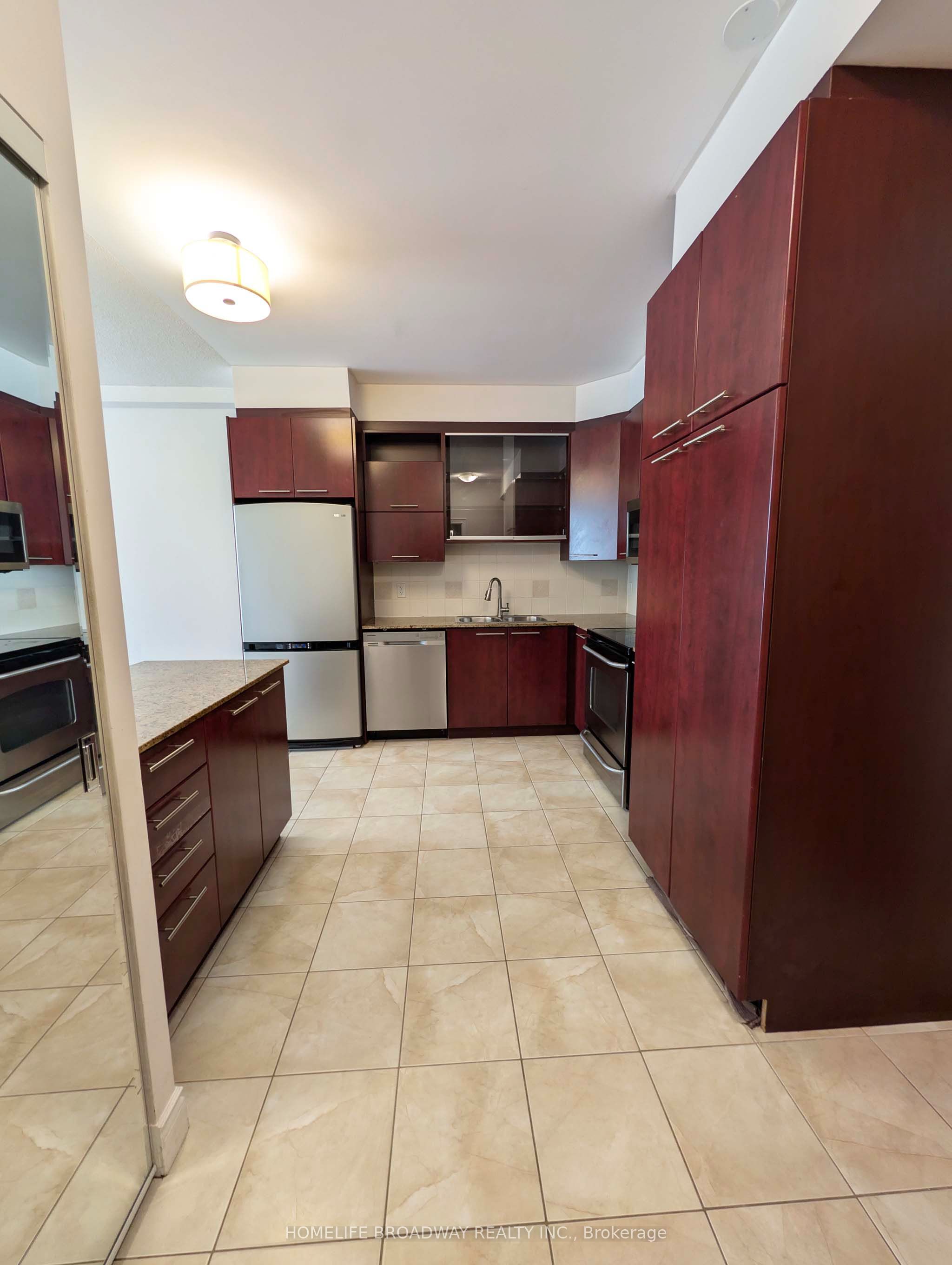 Unit 110 - 37 Galleria Parkway, Markham 3