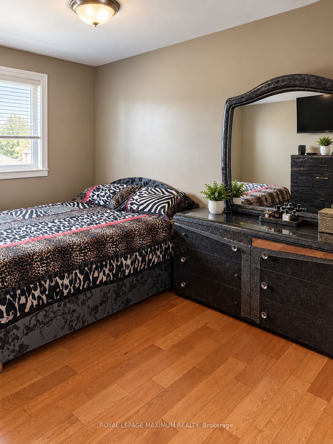Unit Main Floor - 7 Wood Crescent, Bradford West Gwillimbury 5