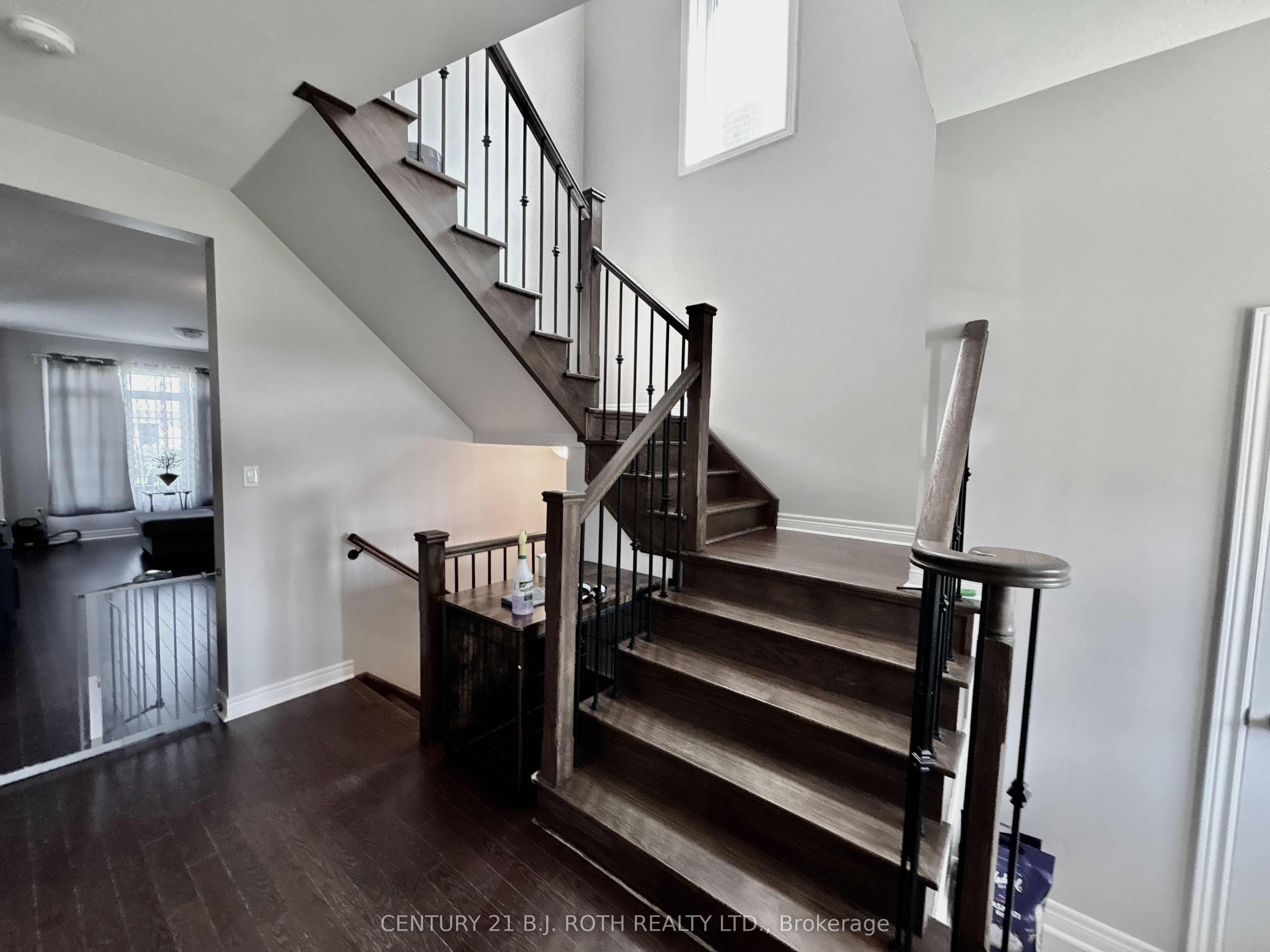2233 Lozenby Street, Innisfil 3