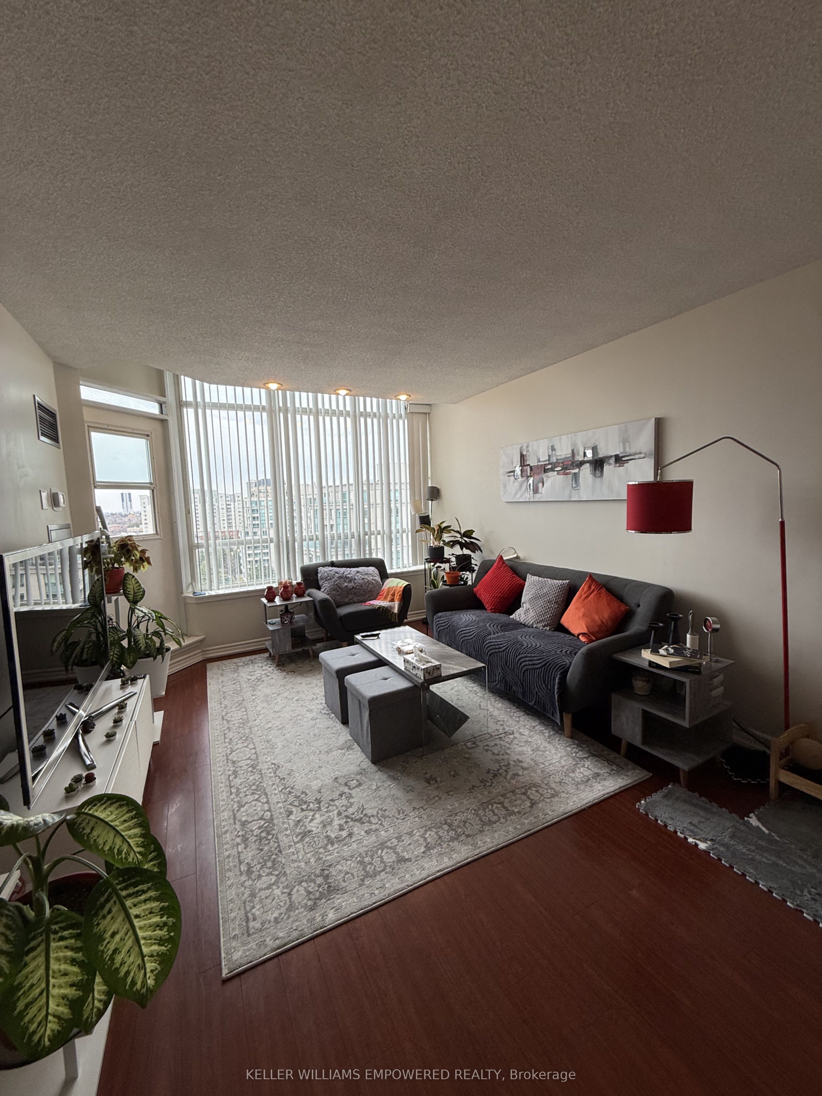 Unit PH106 - 81 Townsgate Drive, Vaughan 5