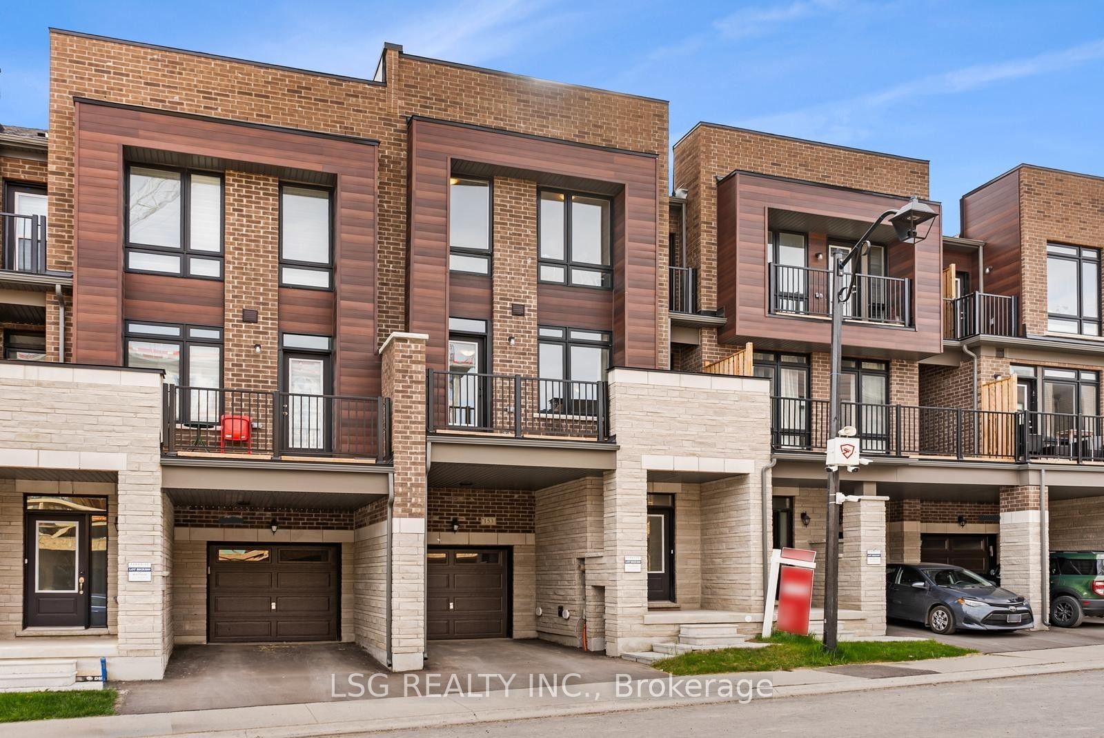 153 Blick Crescent, Aurora 1