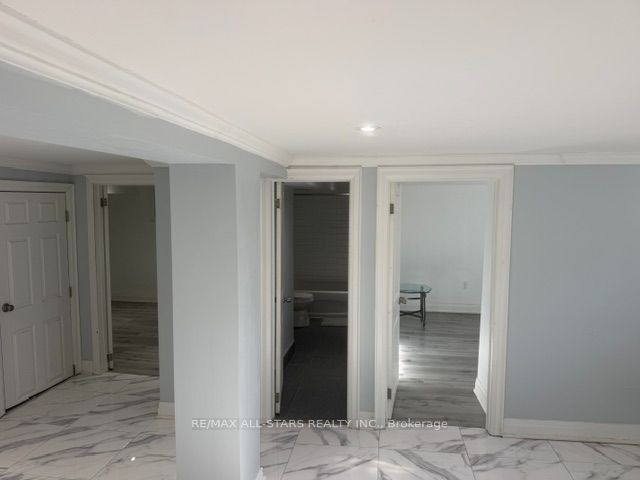 252 Taylor Mills Drive S, Richmond Hill 3
