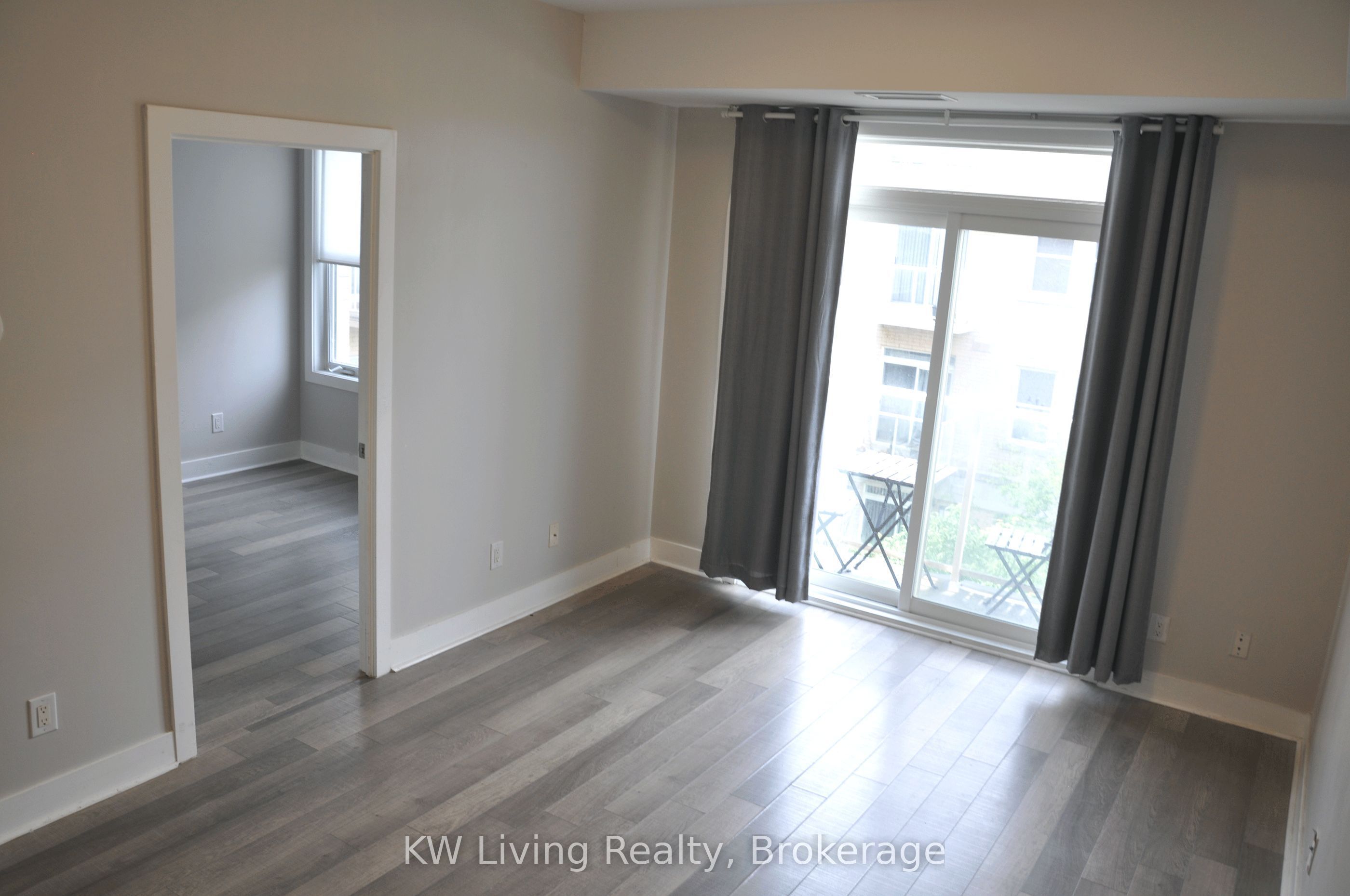 Unit 305 - 28 Prince Regent Street, Markham 4