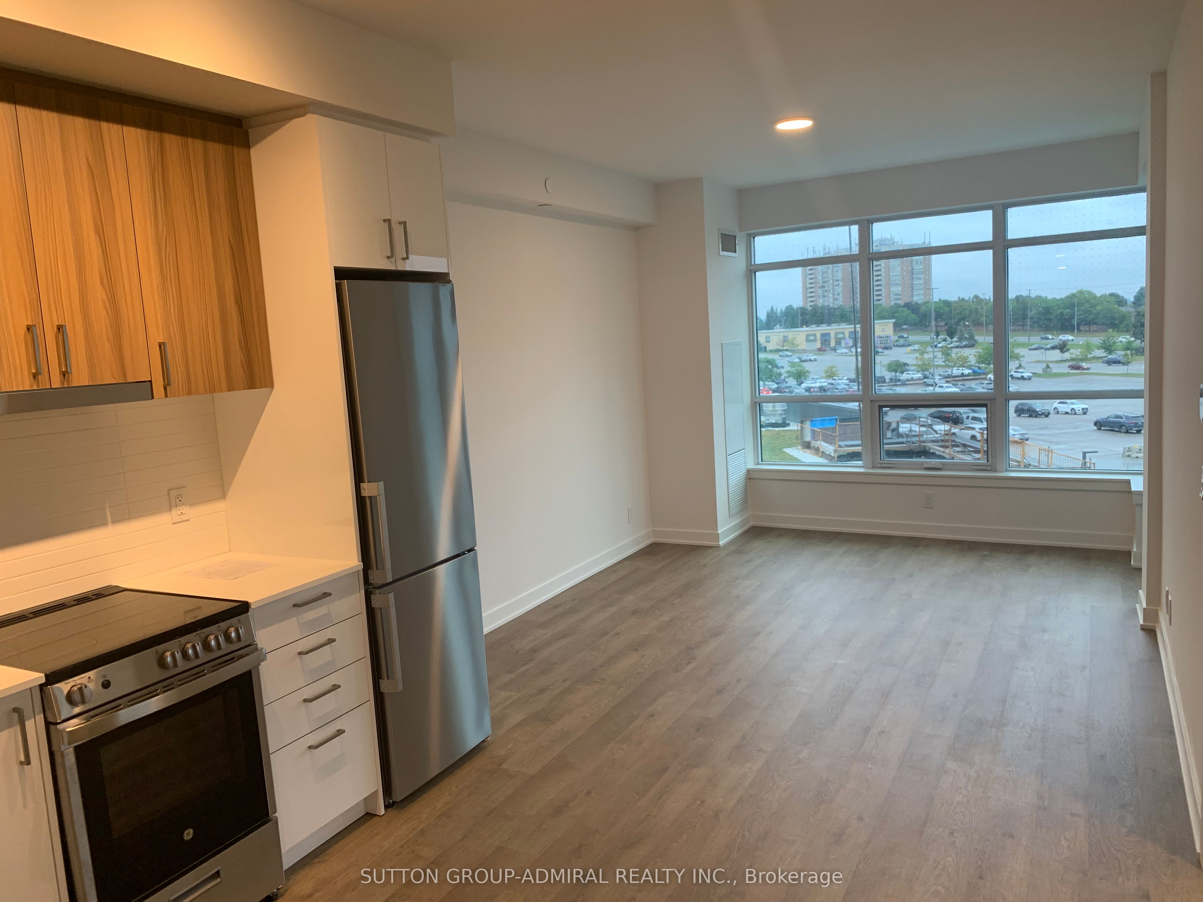 Unit 332 - 50 Upper Mall Way, Vaughan 3