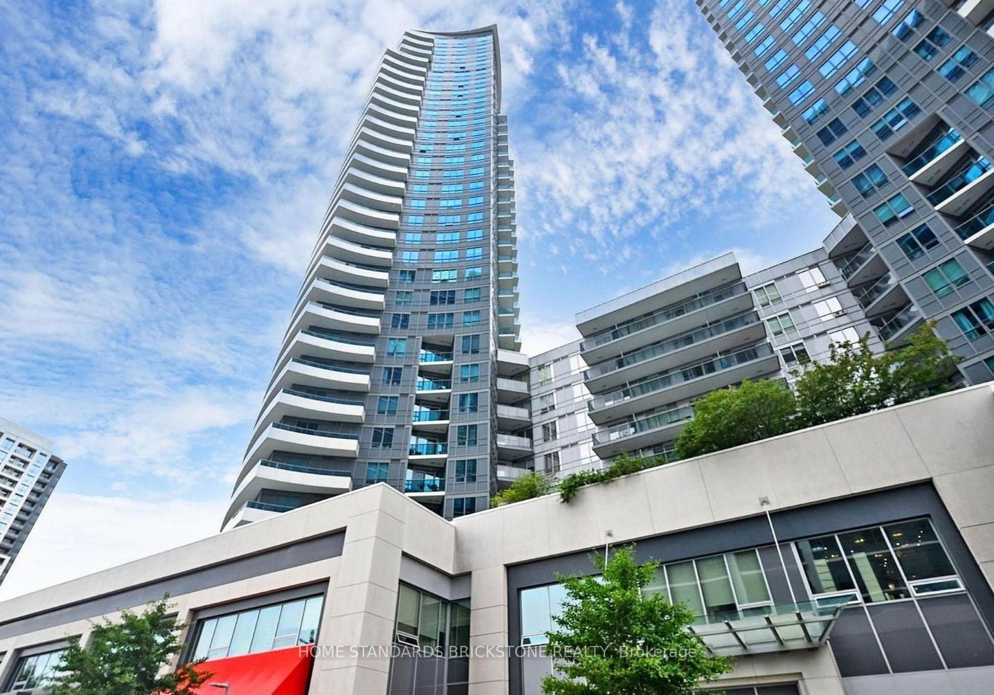 Unit 520 - 7161 Yonge Street, Markham 2