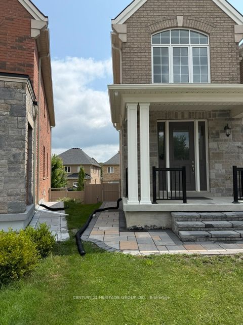 23 Goldeneye Drive, East Gwillimbury 2