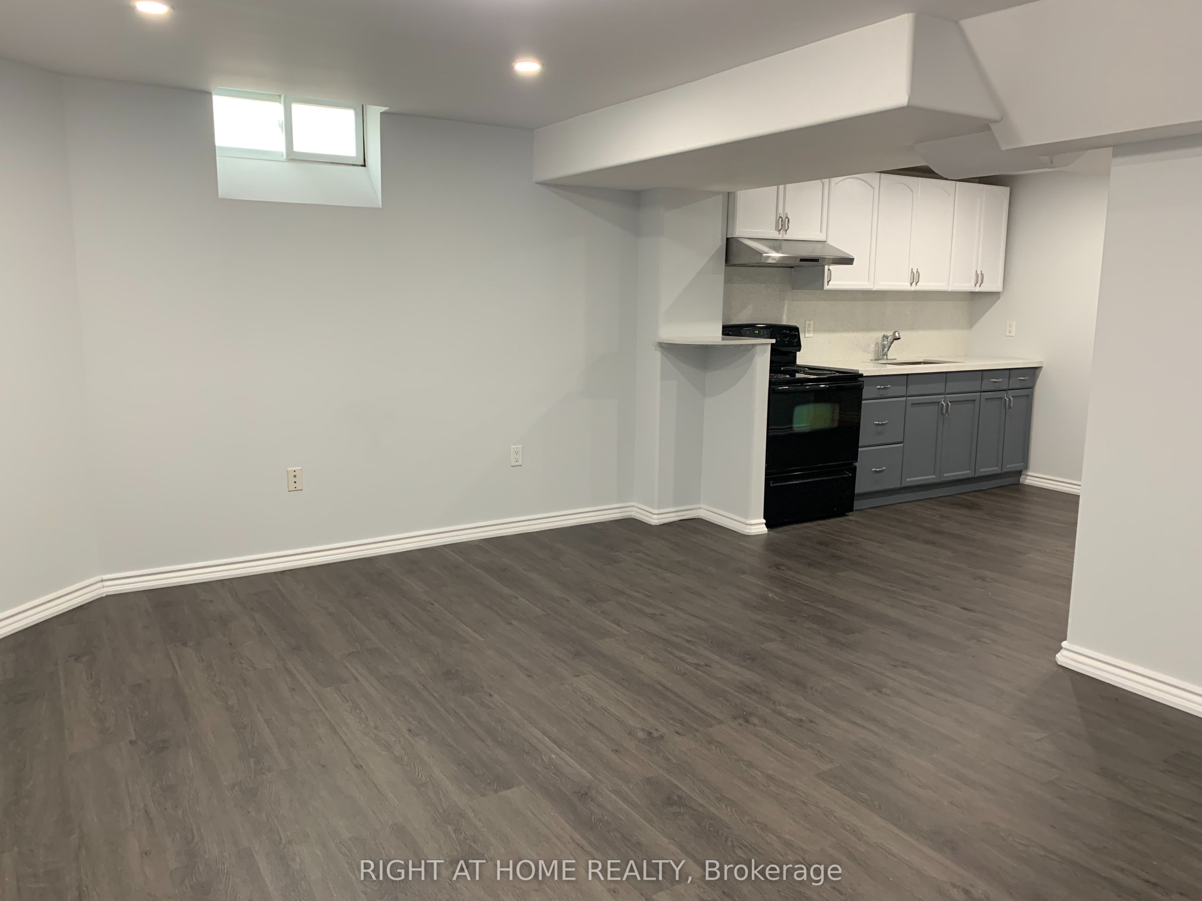 Unit Basement - 150 Maria Antonia Road, Vaughan 2