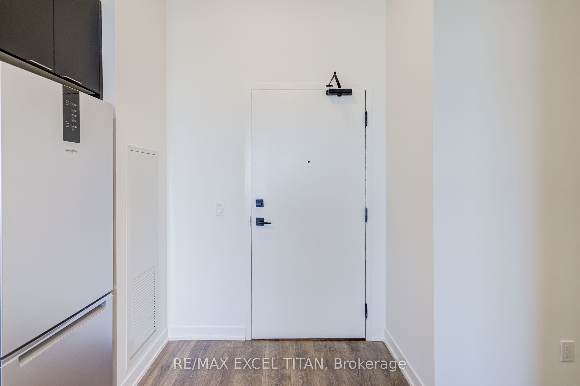 Unit 3003 - 498 Caldari Road N, Vaughan 3