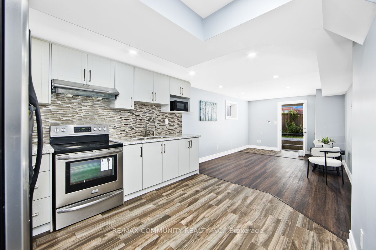 Unit Basement - 58 Clamerten Road, Whitchurch-Stouffville 2