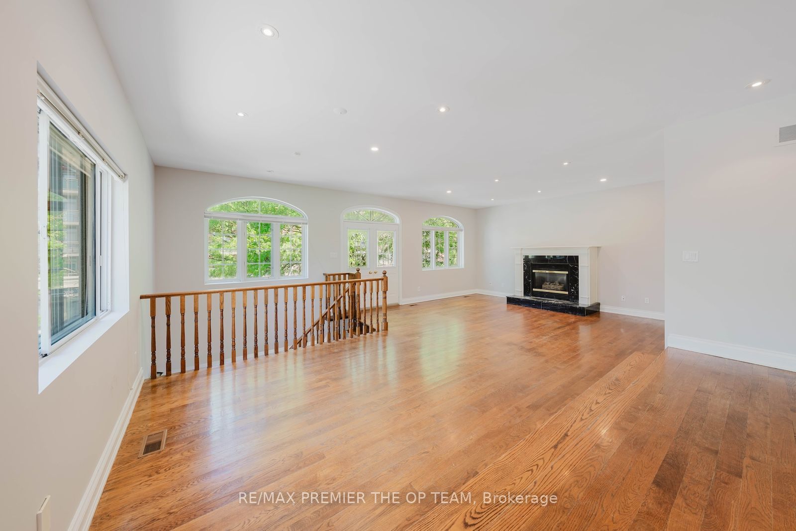 Unit Upper - 7930 Kipling Avenue, Vaughan 2