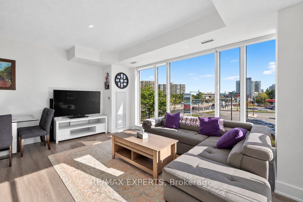 Unit 208B - 9600 Yonge Street, Richmond Hill 5