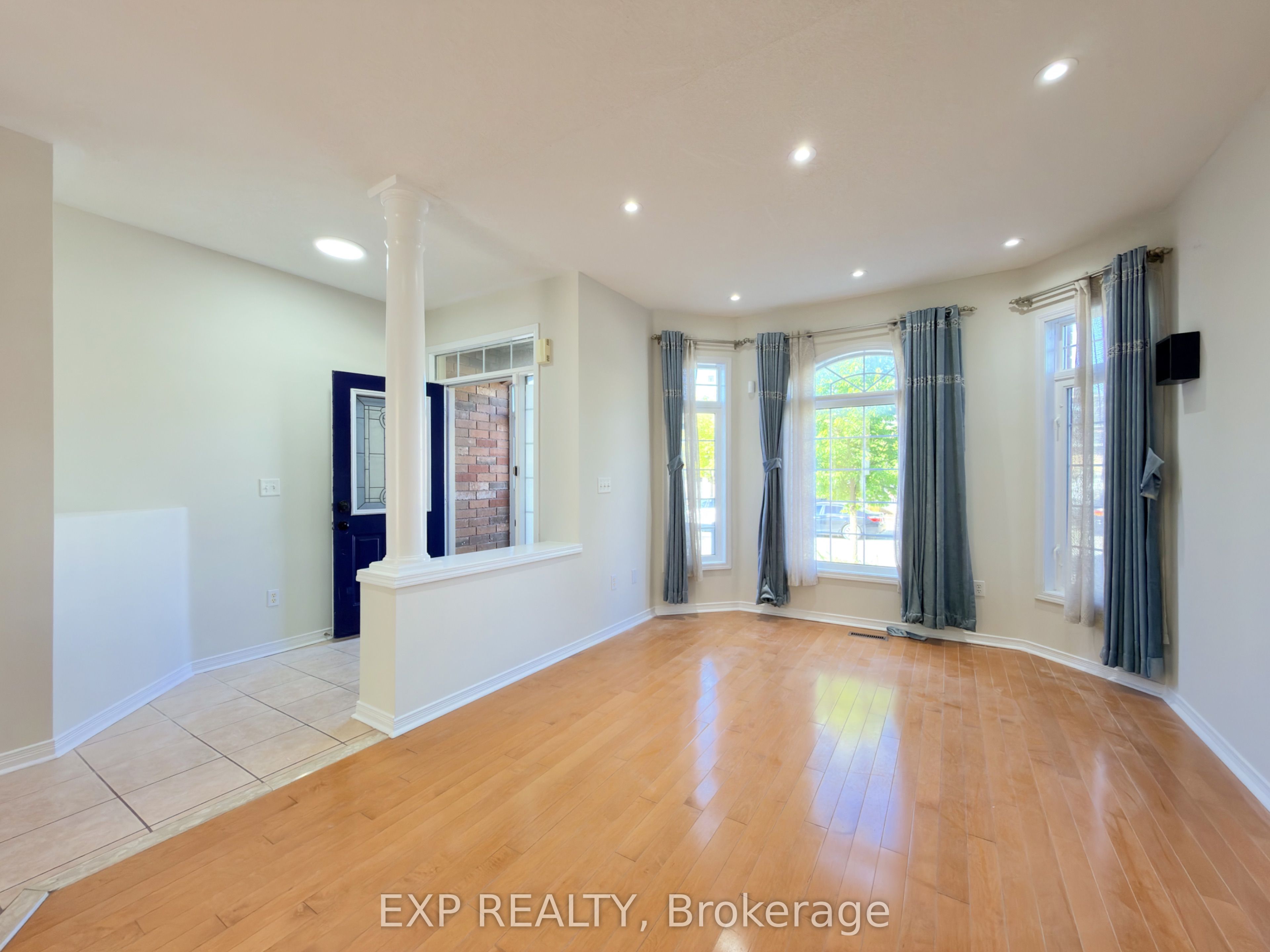 7 Davidoff Street, Markham 4