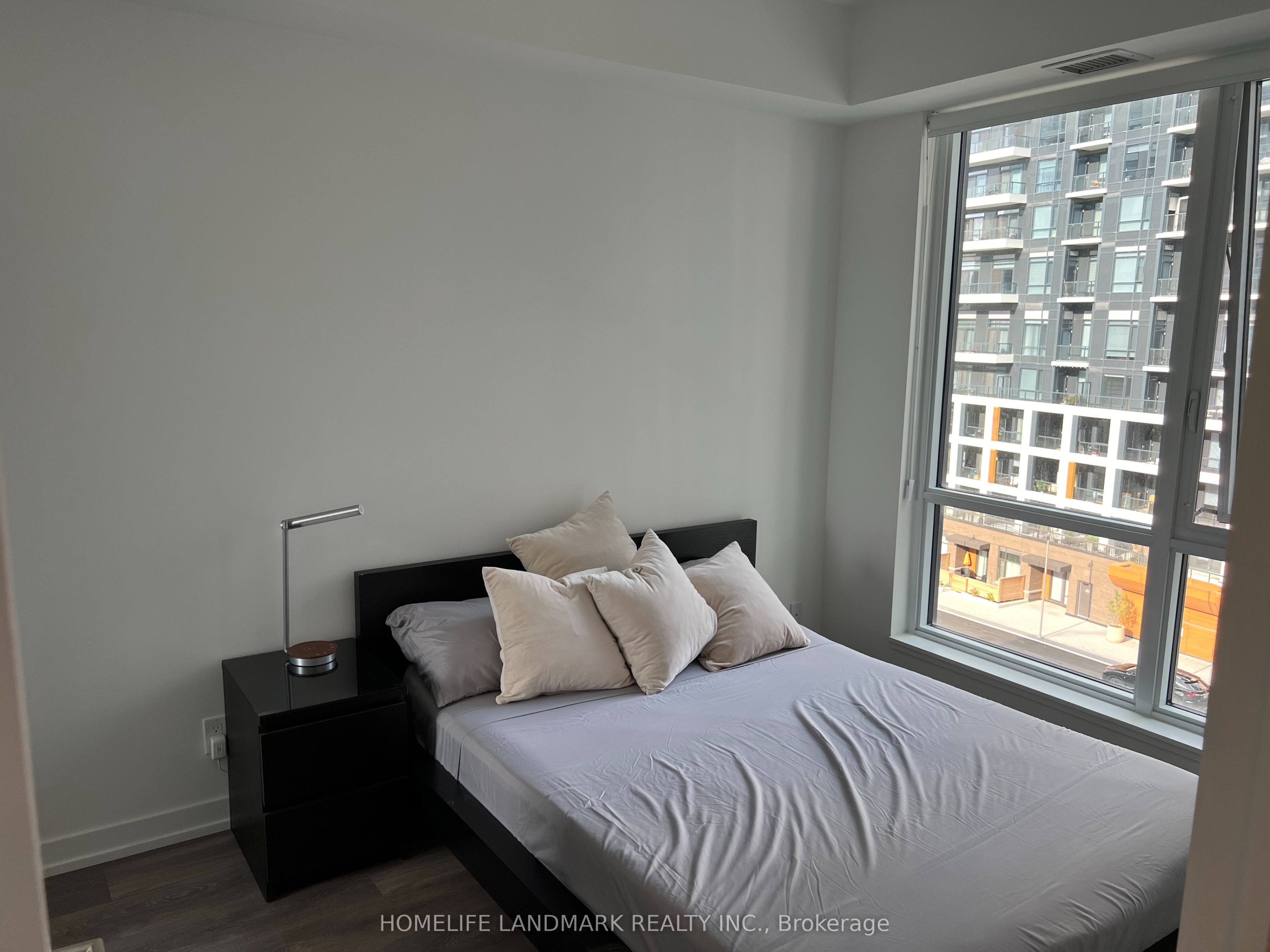 Unit D617 - 8 Beverley Glen Boulevard, Vaughan 3