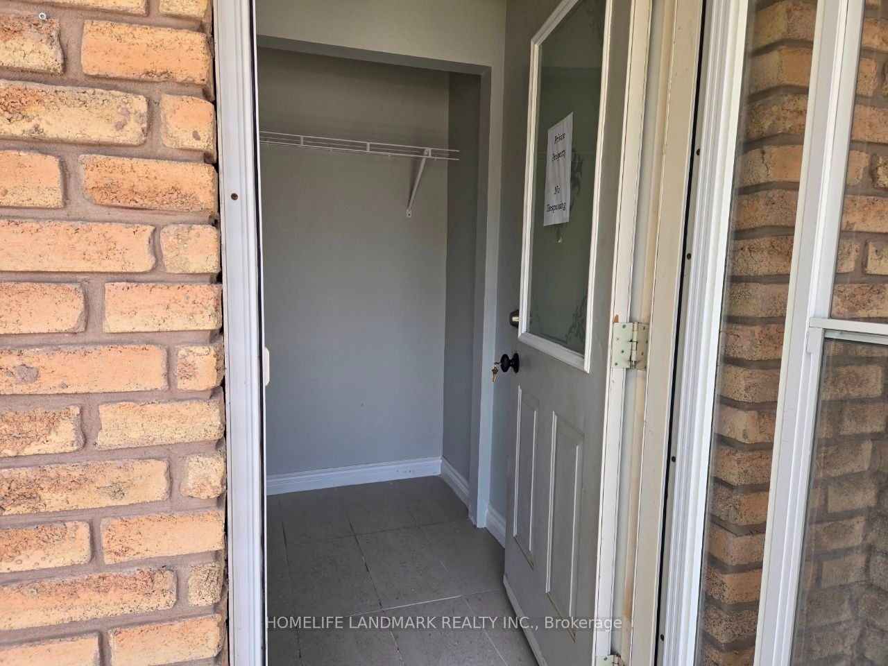 Unit 2 - 22 Centre Street, Aurora 3