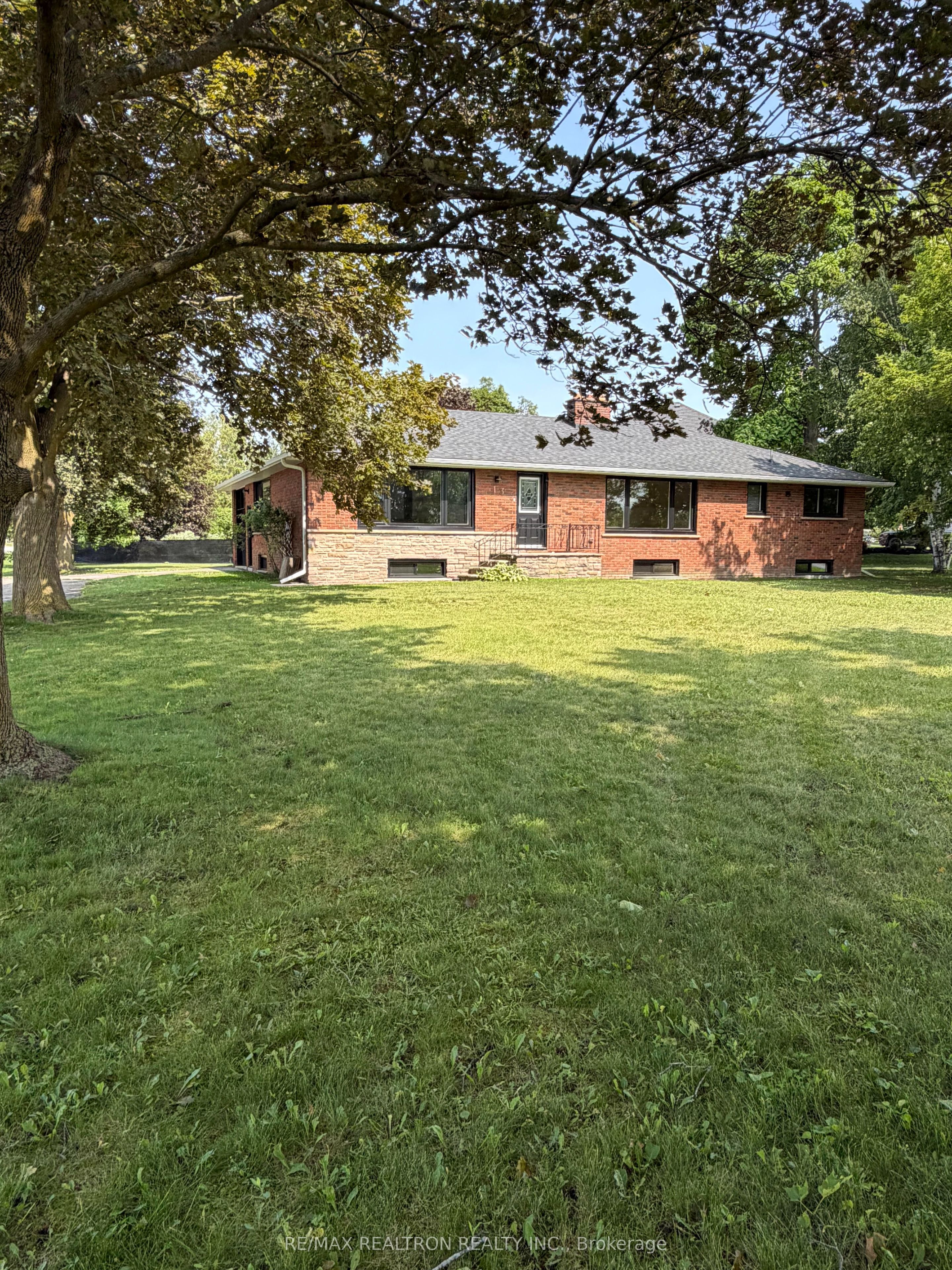 13 Circle Ridge Drive, Georgina 1