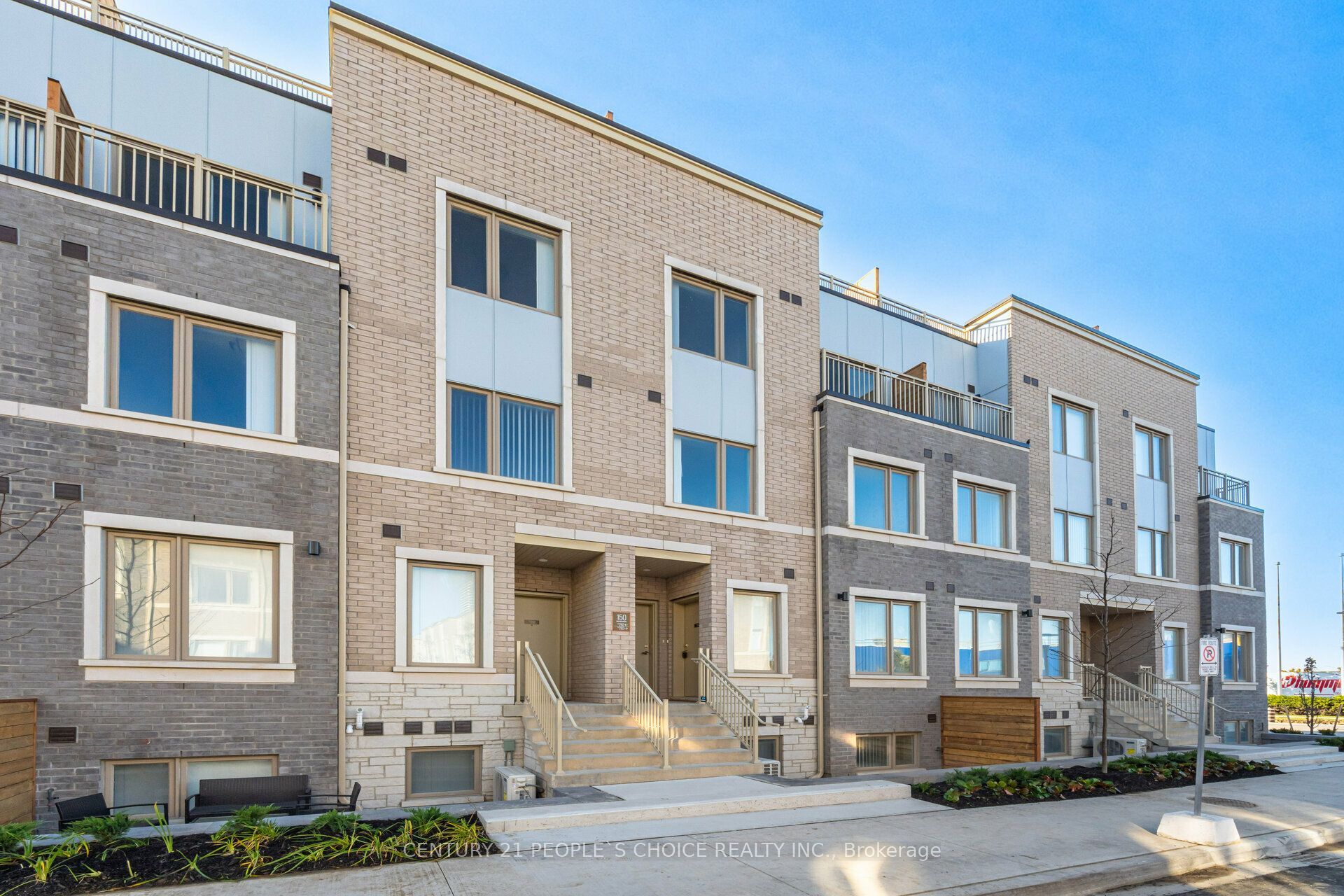 Unit 263 - 150 Honeycrisp Crescent N, Vaughan 3