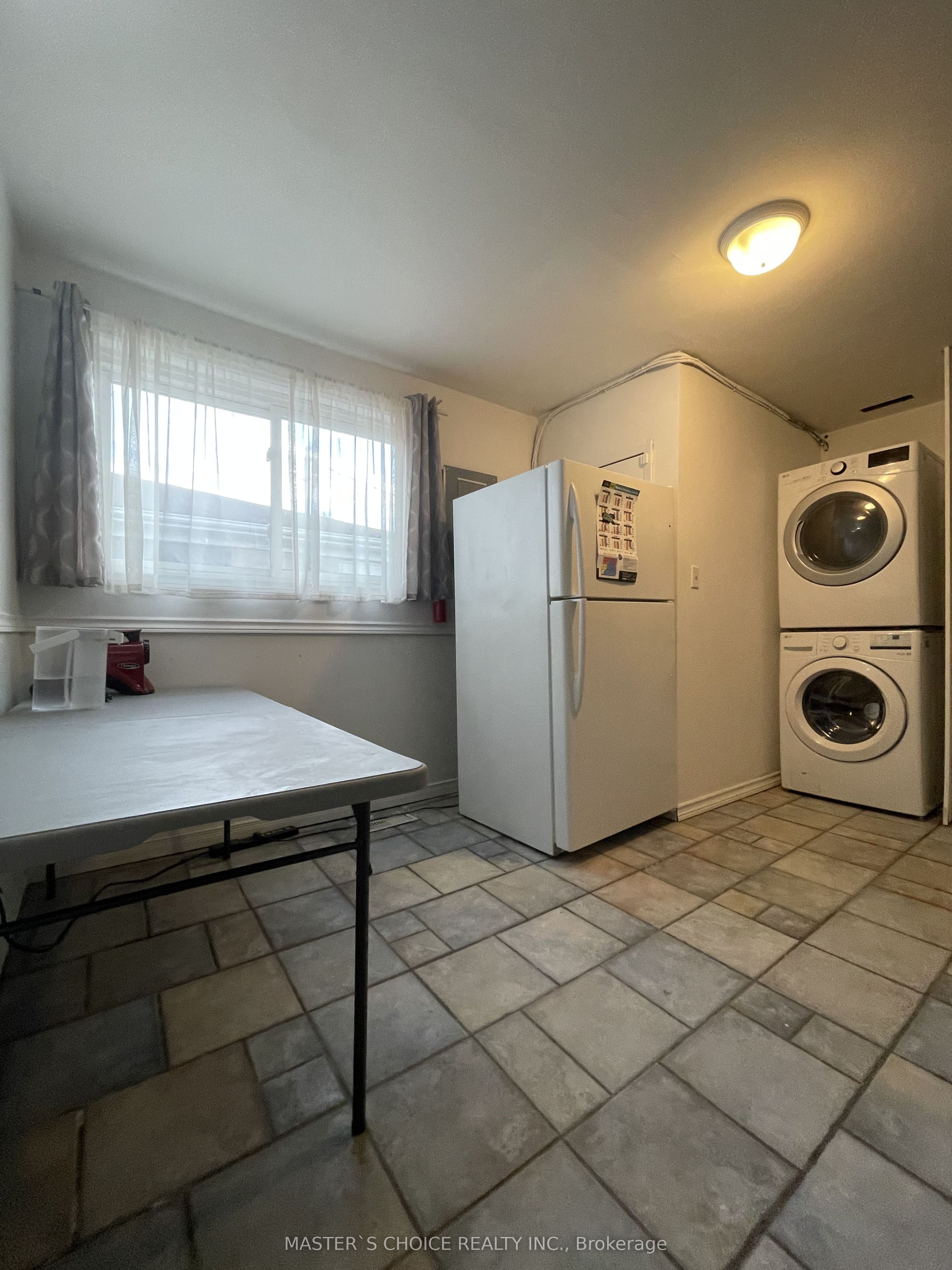 39 Richardson Drive S, Aurora 3