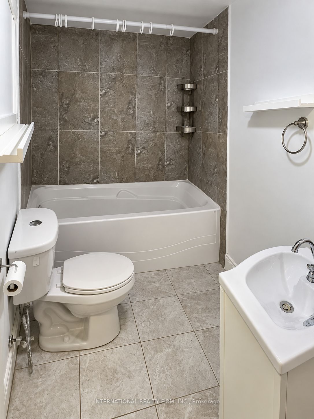 Unit Basement - 16 Constellation Crescent, Richmond Hill 3