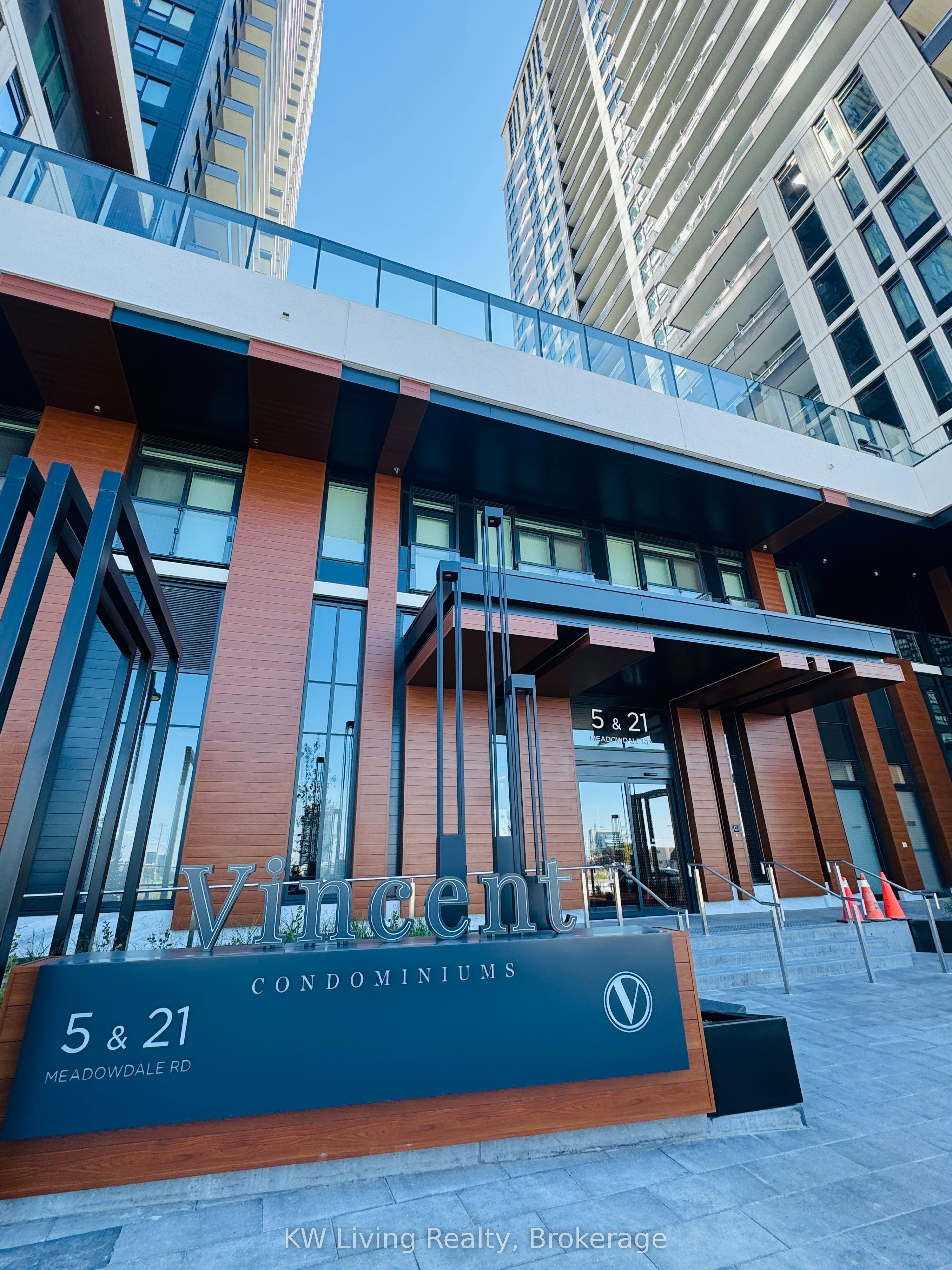 Unit 1108 - 21 Meadowdale Road, Vaughan 2