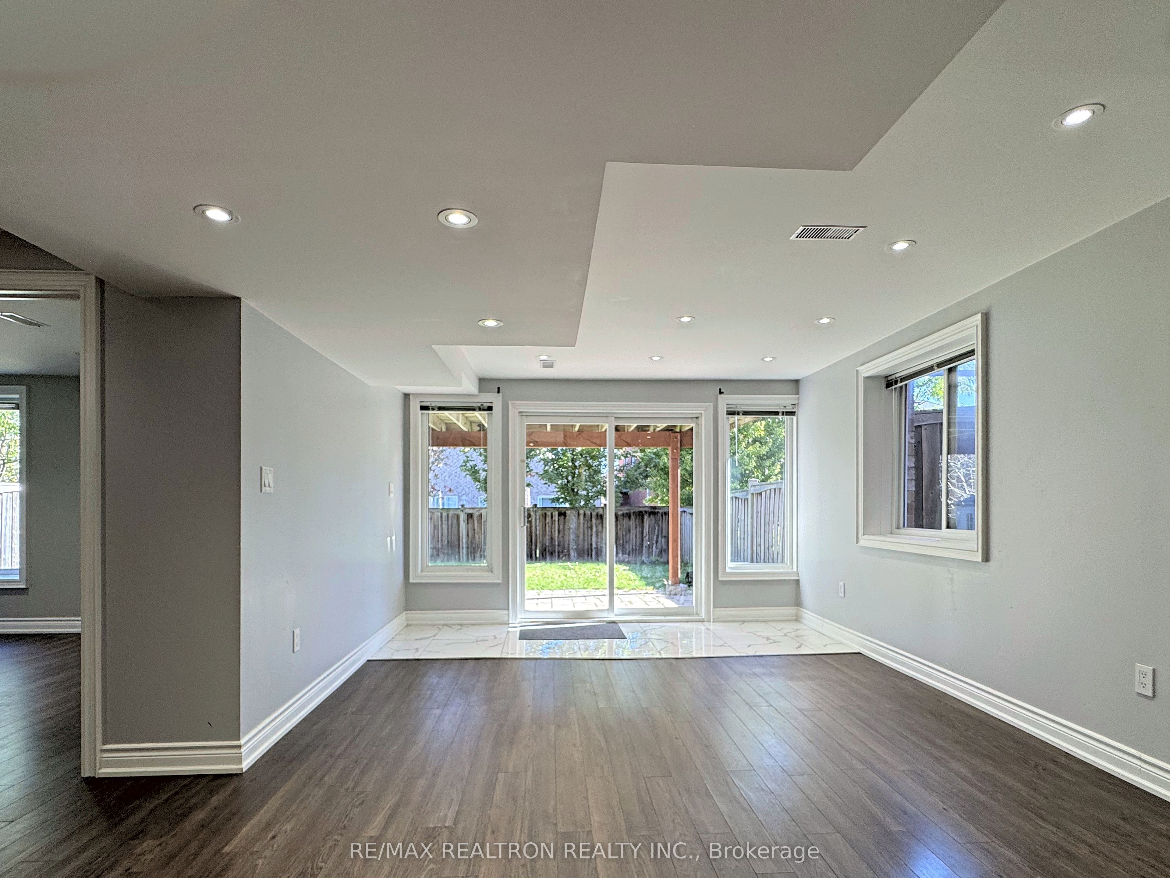 Unit Bsmt - 219 Bilbrough Street, Aurora 3