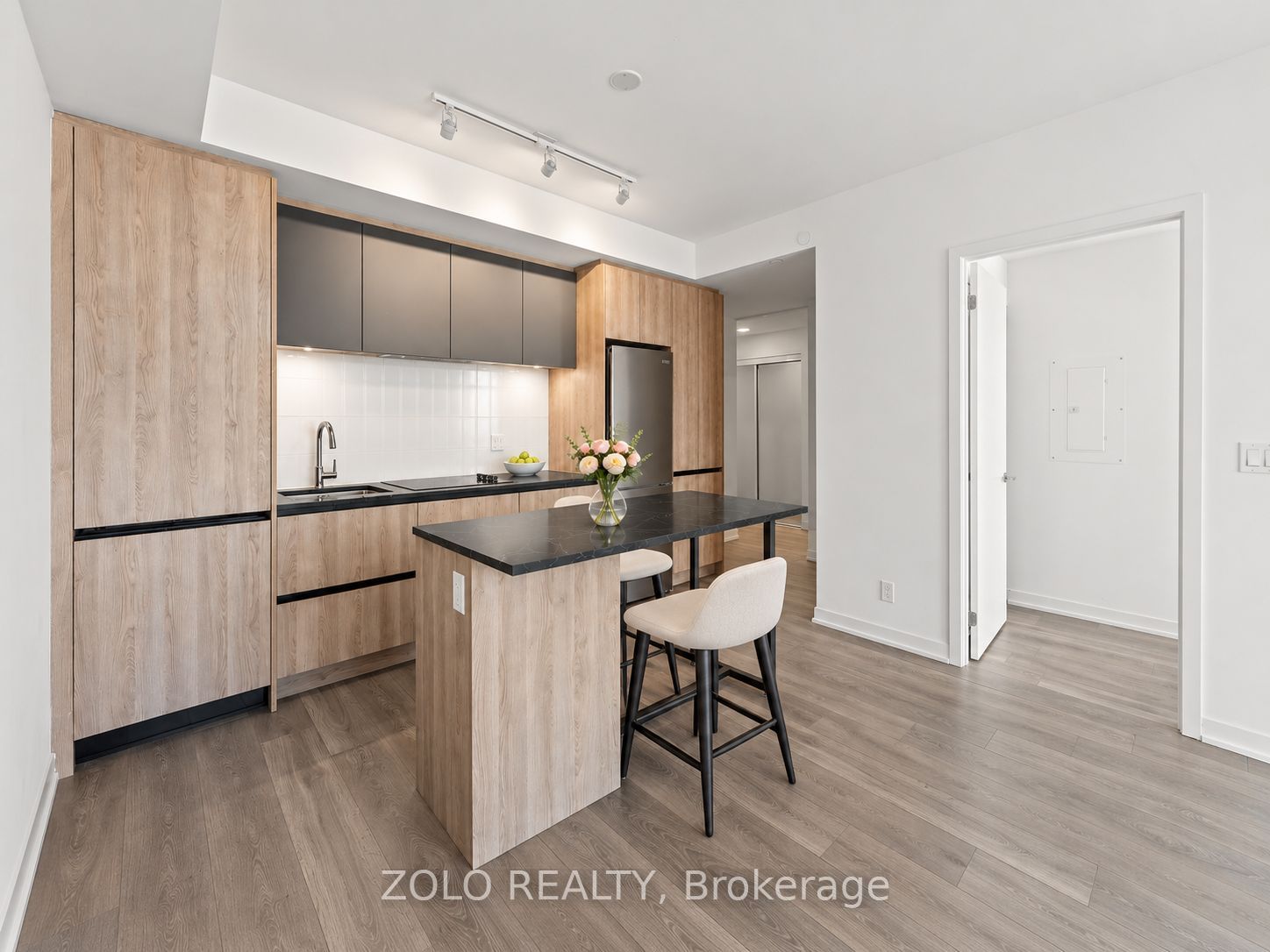Unit 1324 - 7950 Bathurst Street, Vaughan 4