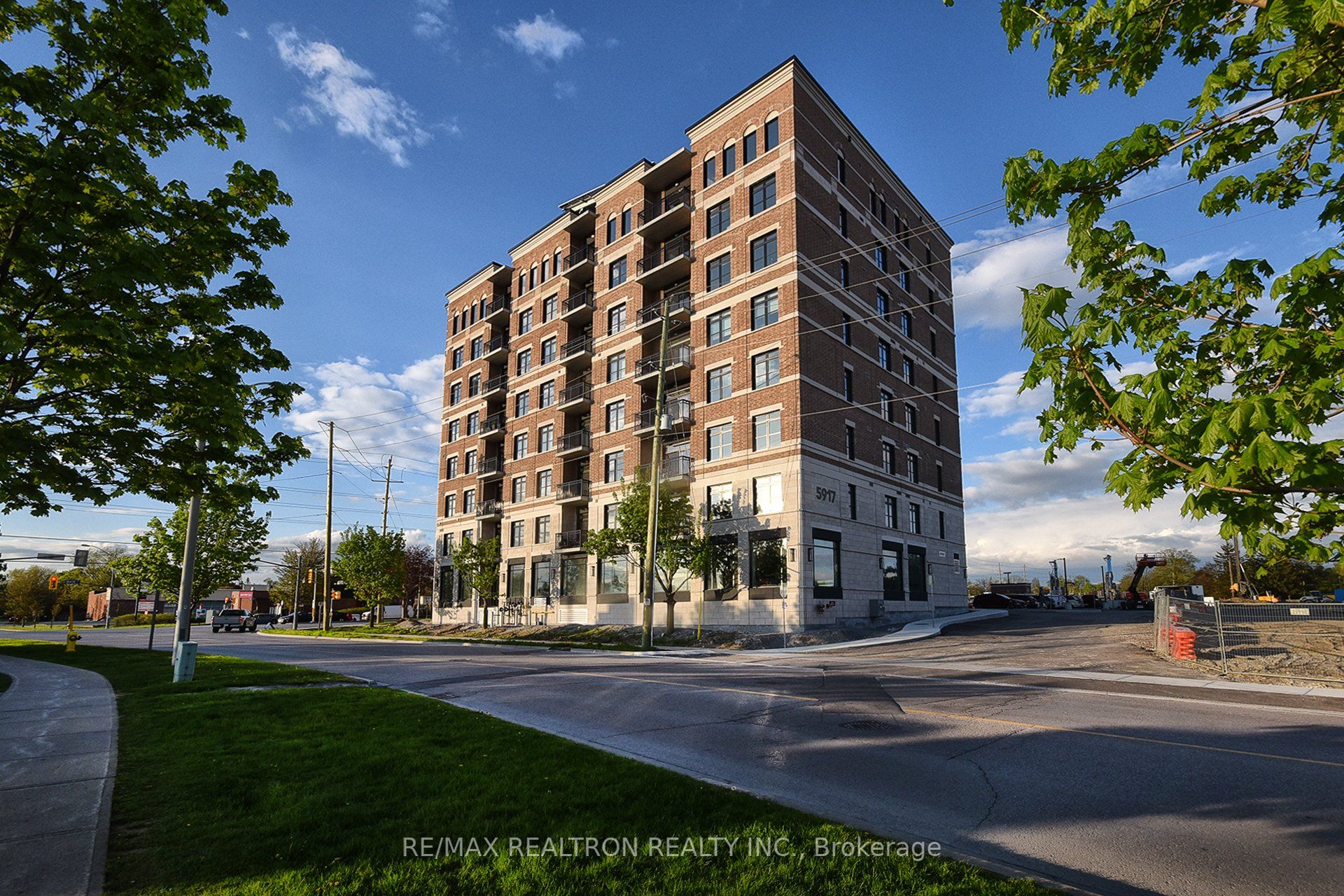 403 5917 Main St, WhitchurchStouffville, Ontario L4A5G4 Listing