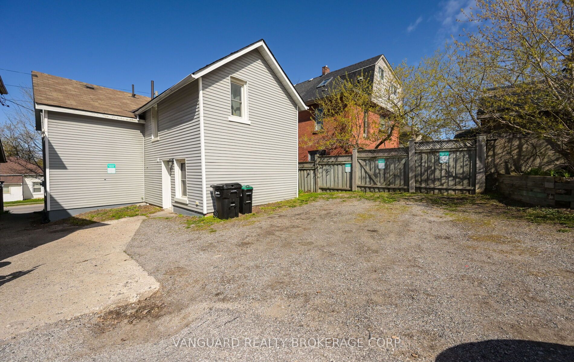 Unit 1 - 103 Mulcaster Street, Barrie 4