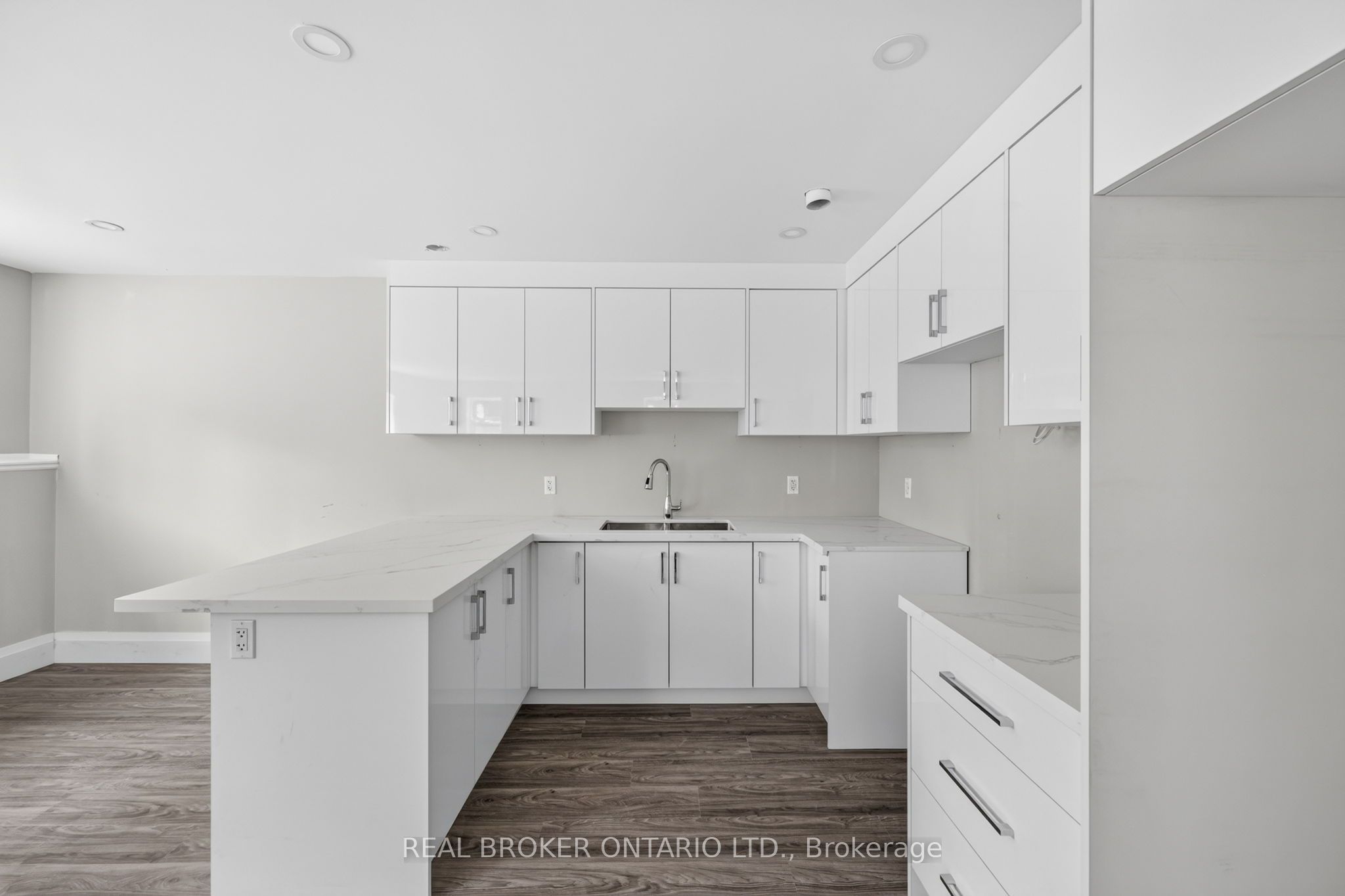 Unit 1 - 436 5th Avenue, Tay 4