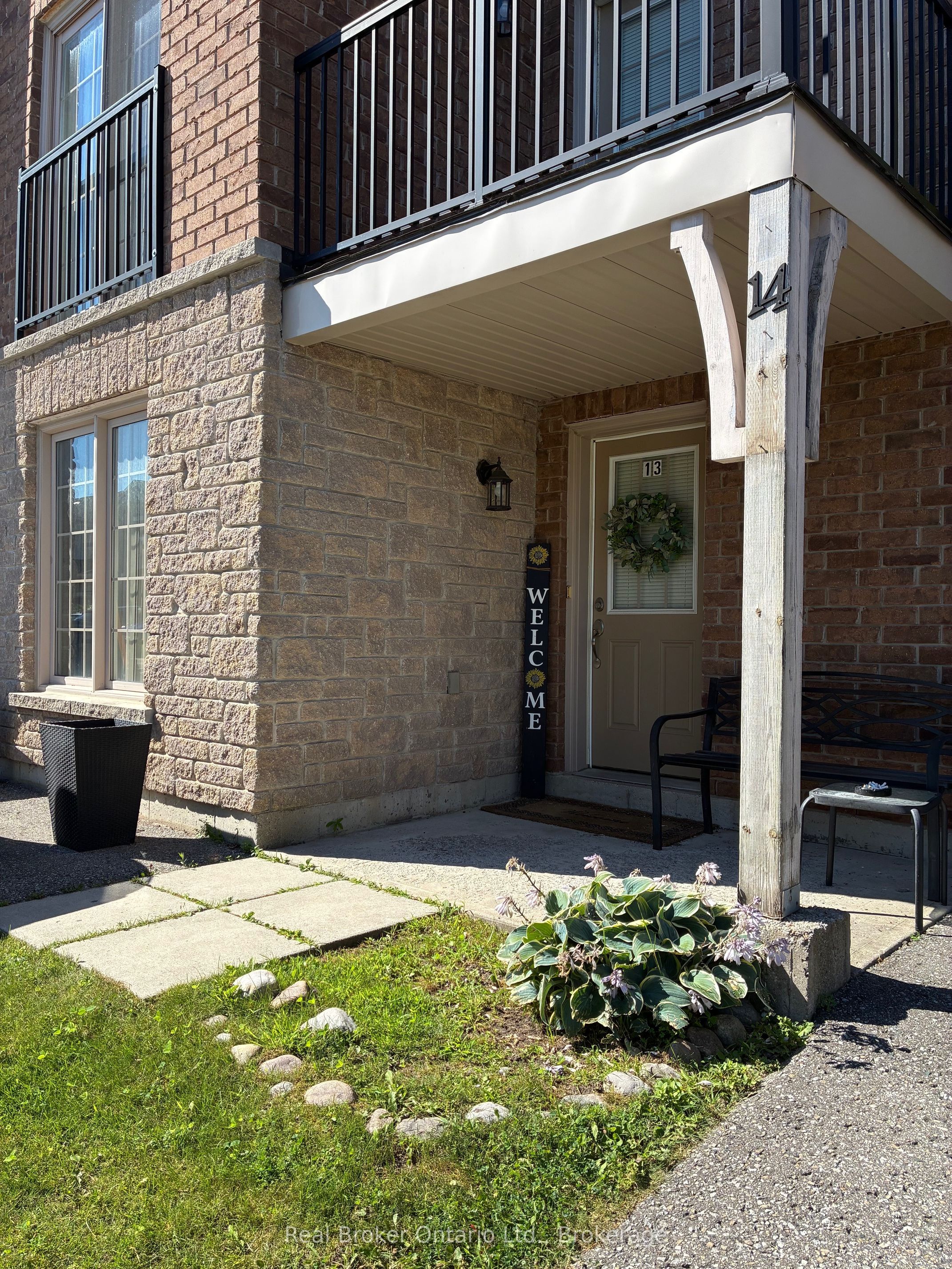 Unit 13 - 175 Stanley Street, Barrie 2