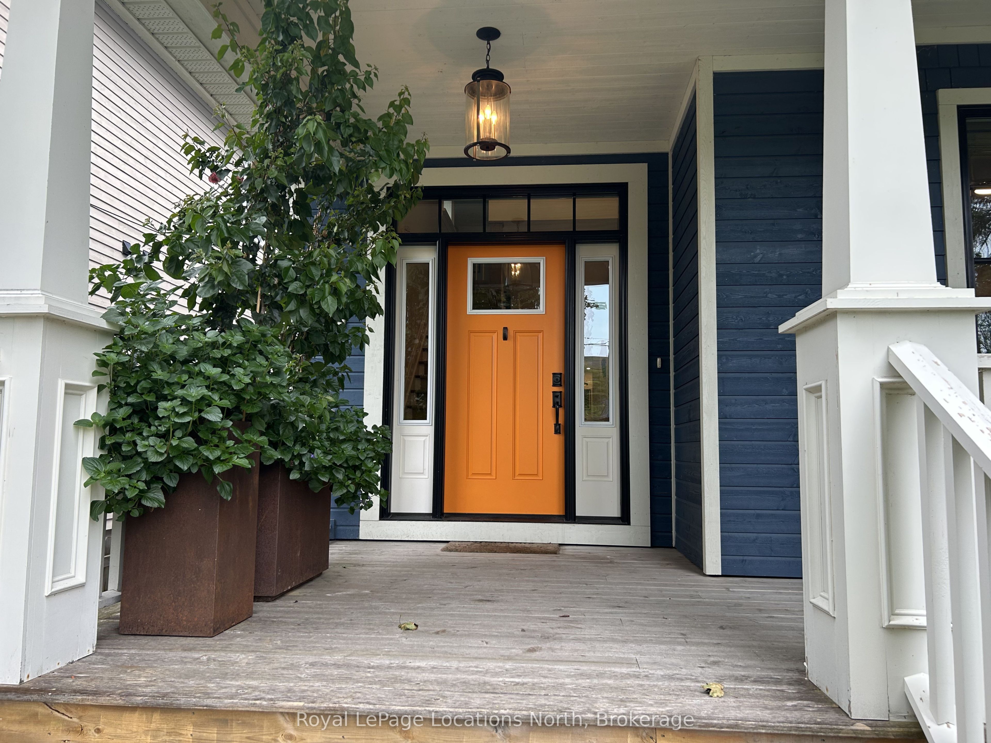 10 NIAGARA Street, Collingwood 2