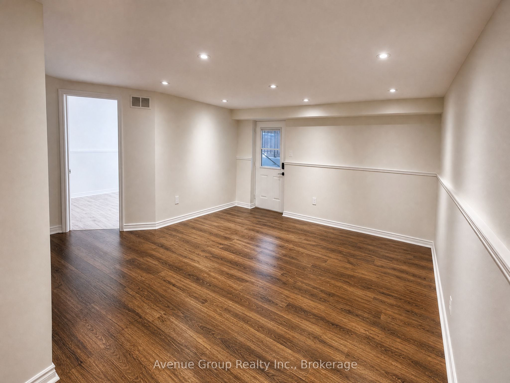 Unit Lower - 54 Leggott Avenue, Barrie 5