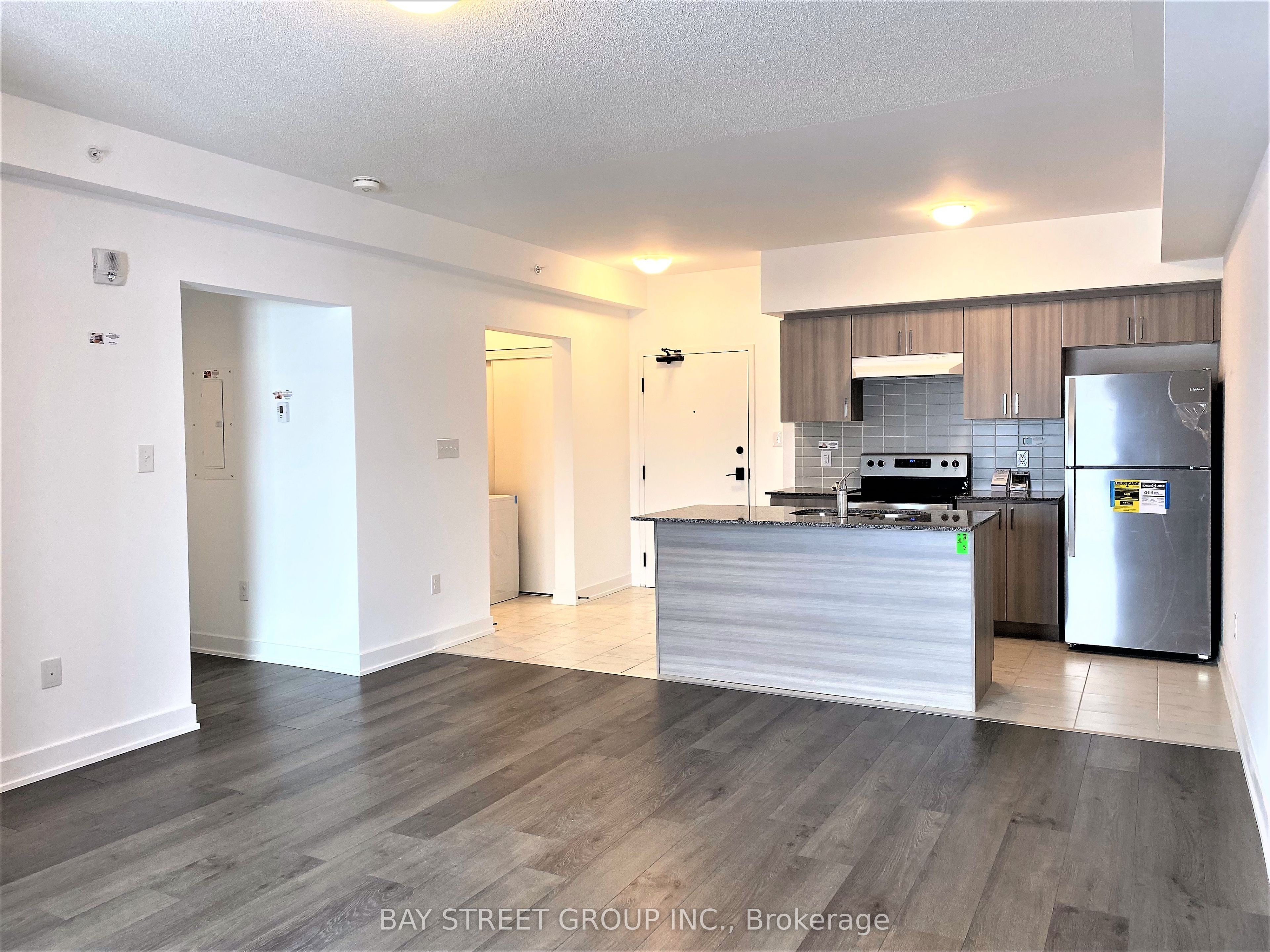 Unit 414 - 4 Spice Way, Barrie 2
