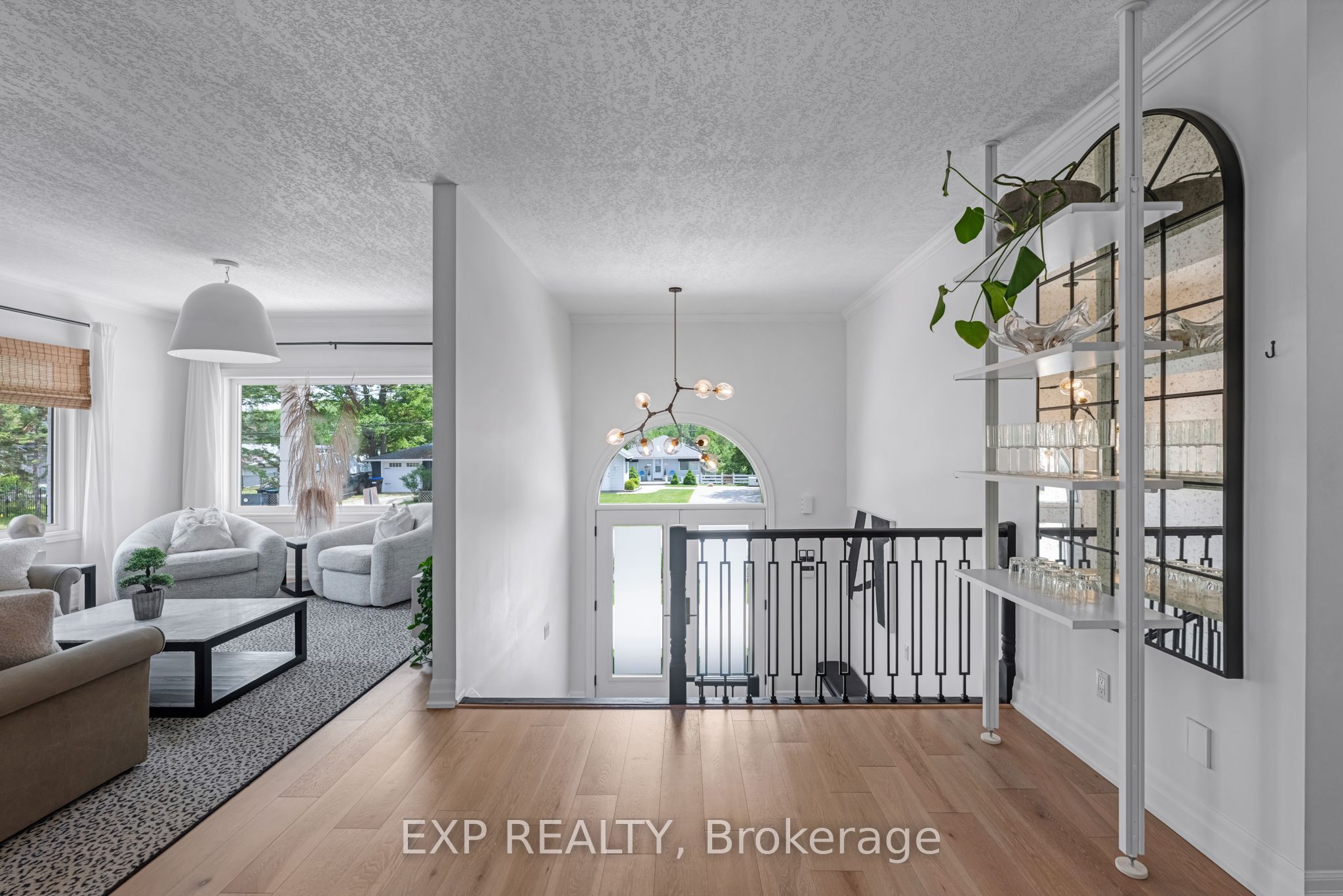 Unit Main - 256 Old Mosley Street, Wasaga Beach 4