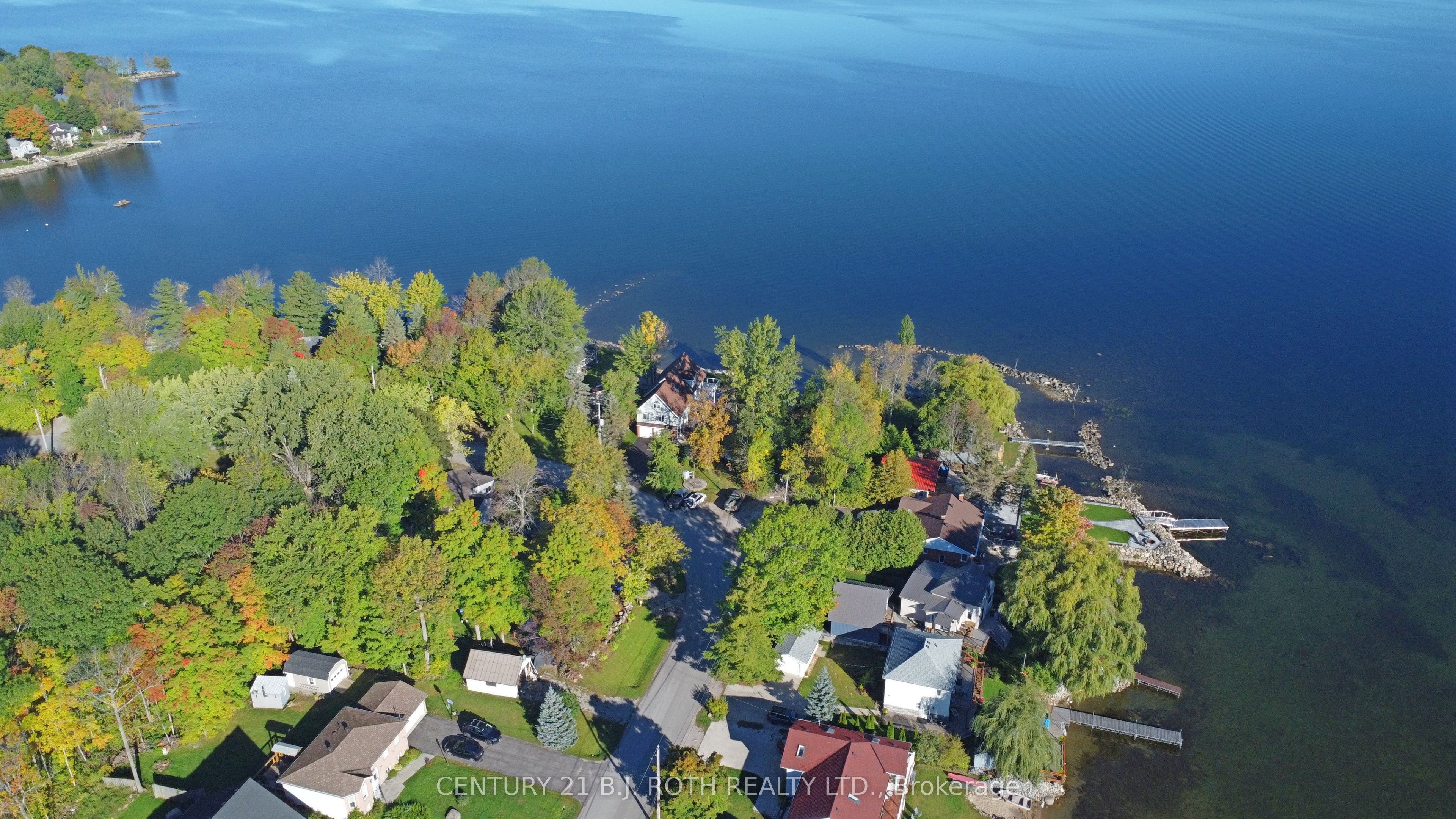 263 Robins Point Road, Tay 2