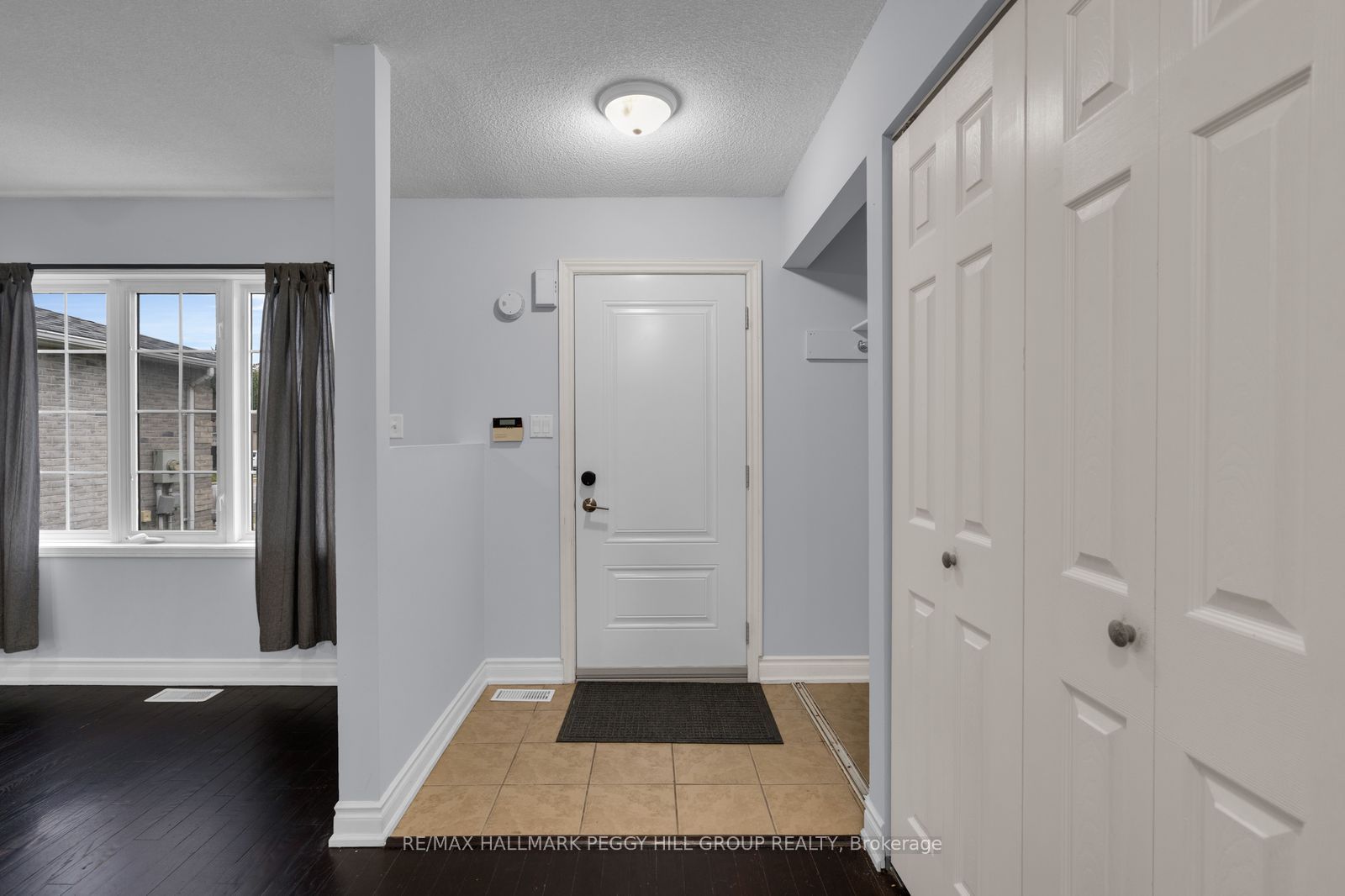 Unit Upper - 152 Madelaine Drive, Barrie 2