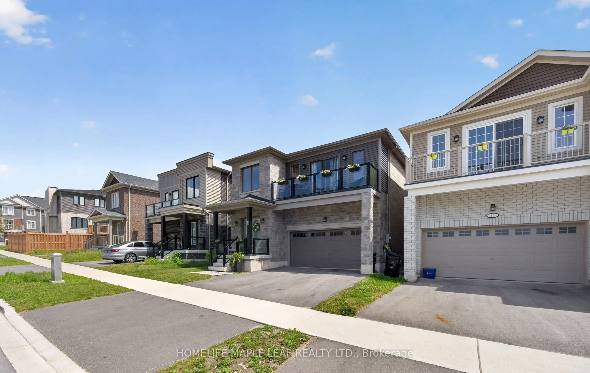 45 Wheatfield Road, Barrie 3