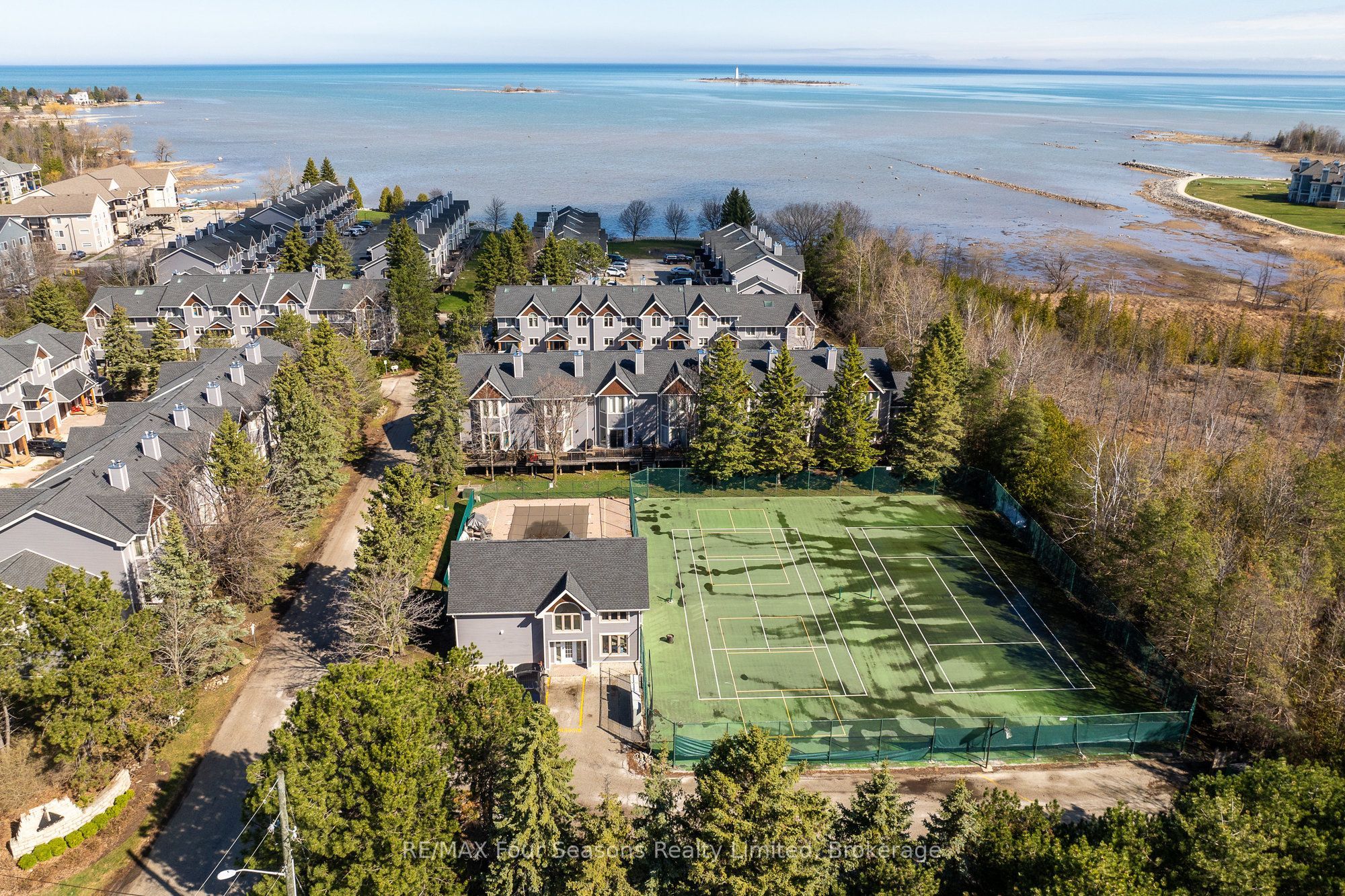 25 STARBOARD Road, Collingwood 3