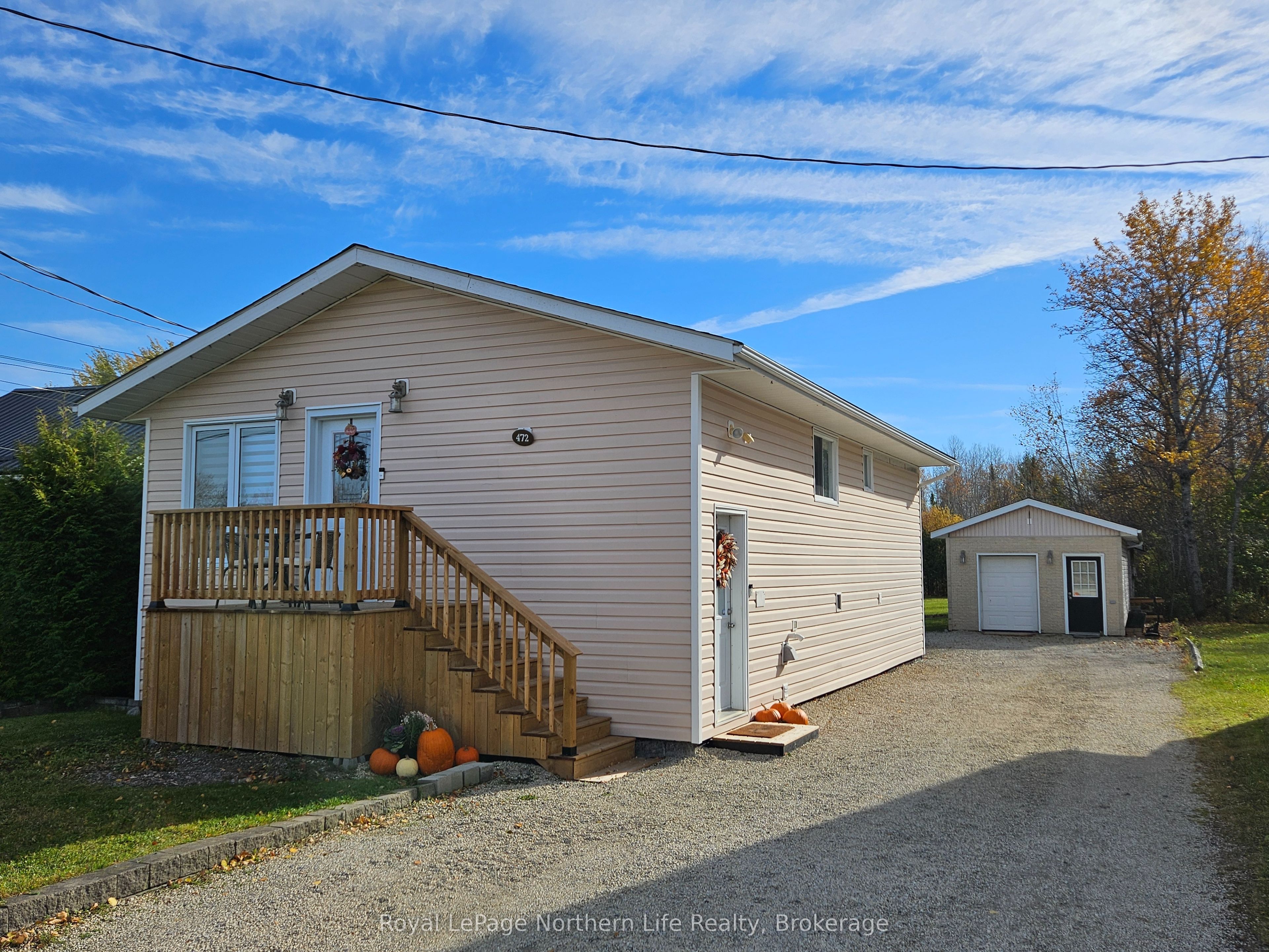 472 ALBERT Street, Temiskaming Shores, Ontario P0J1K0 For Sale | HouseSigma
