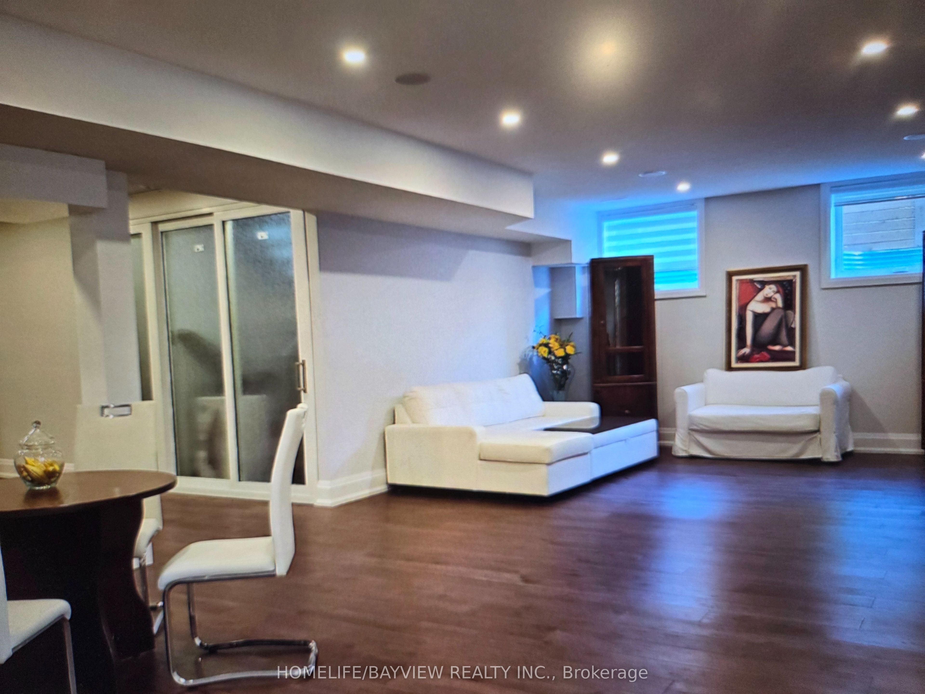 Unit lower level - 11 walnut Crescent, Etobicoke 3