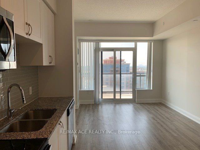 Unit 909 - 2800 Keele Street, North York 5