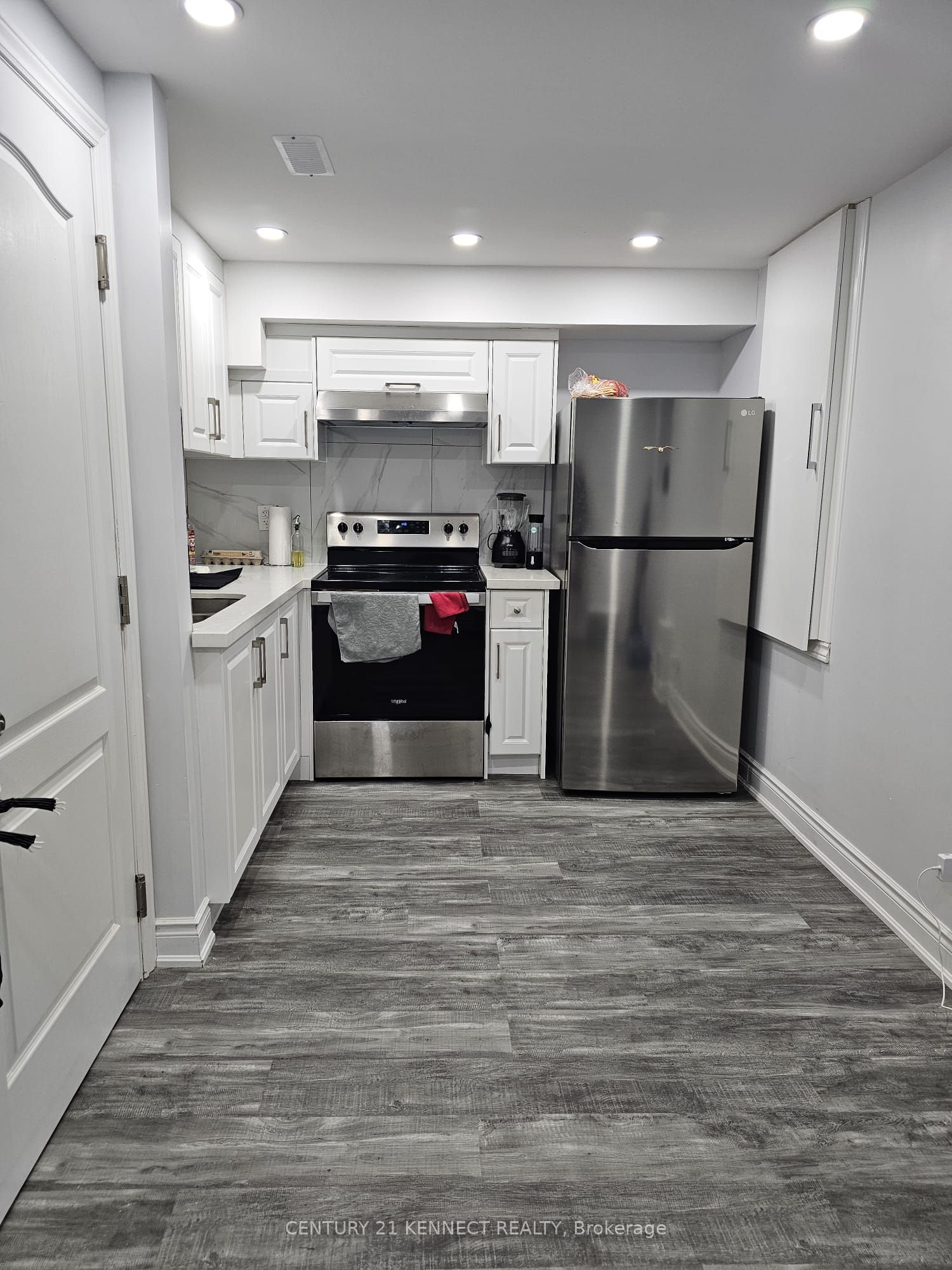 Unit Bsmt - 51 Cassander Crescent, Brampton 2