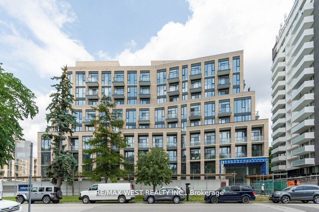 Unit 307 - 293 The Kingsway, Etobicoke 2