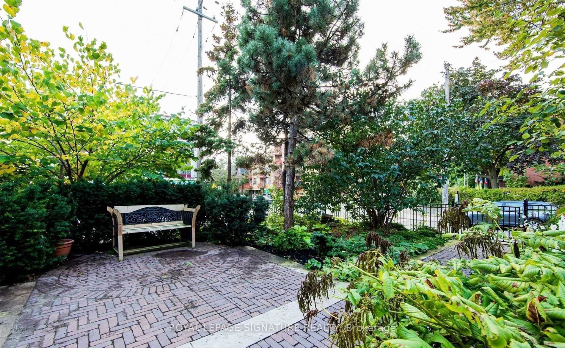 Unit 1 - 1 Maynard Avenue, Toronto 2